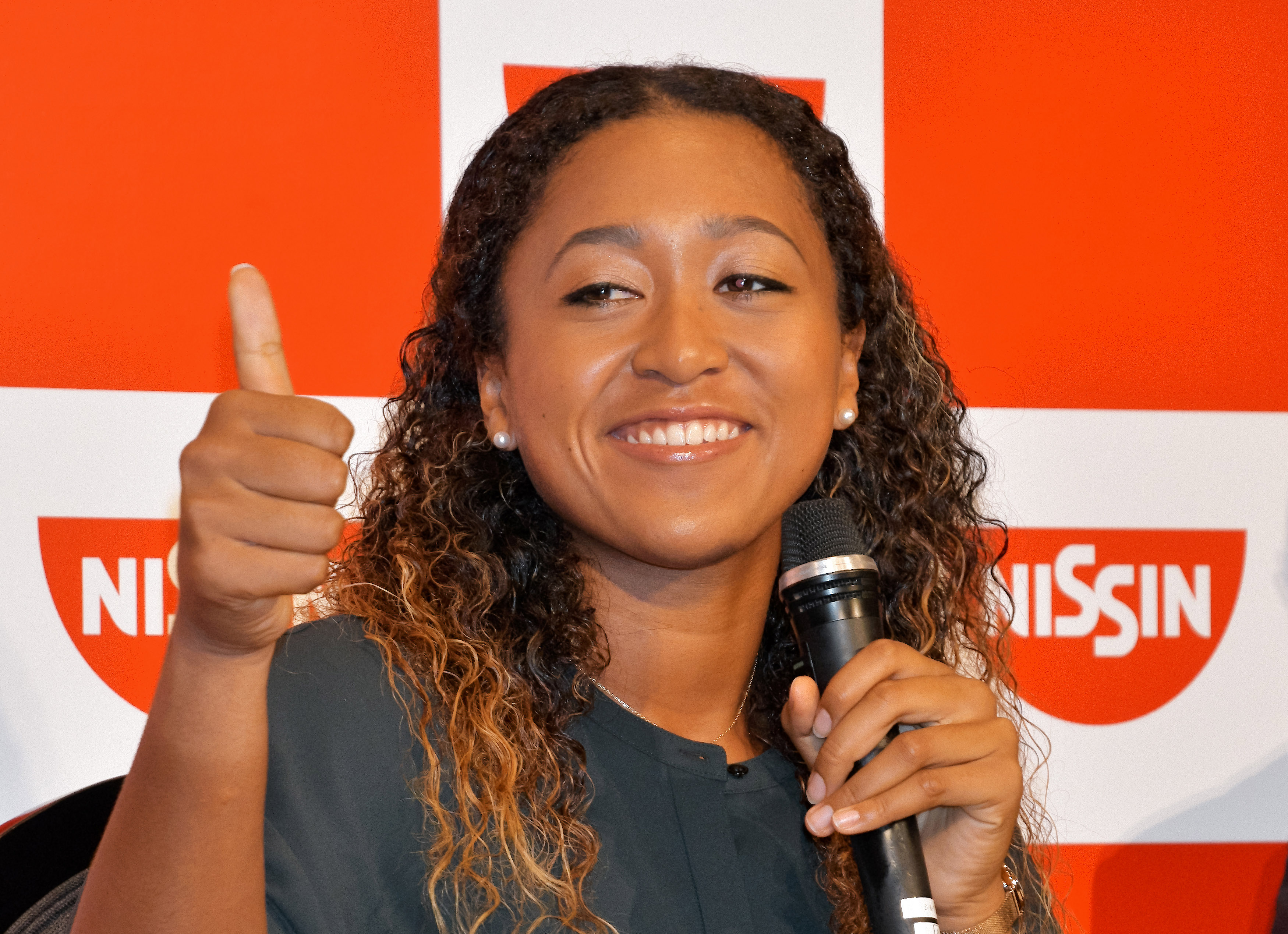 日裔美籍的大坂直美在美國網球公開賽擊敗小威，雙重國籍的她，明年將碰上「國籍大限」。（東方IC）