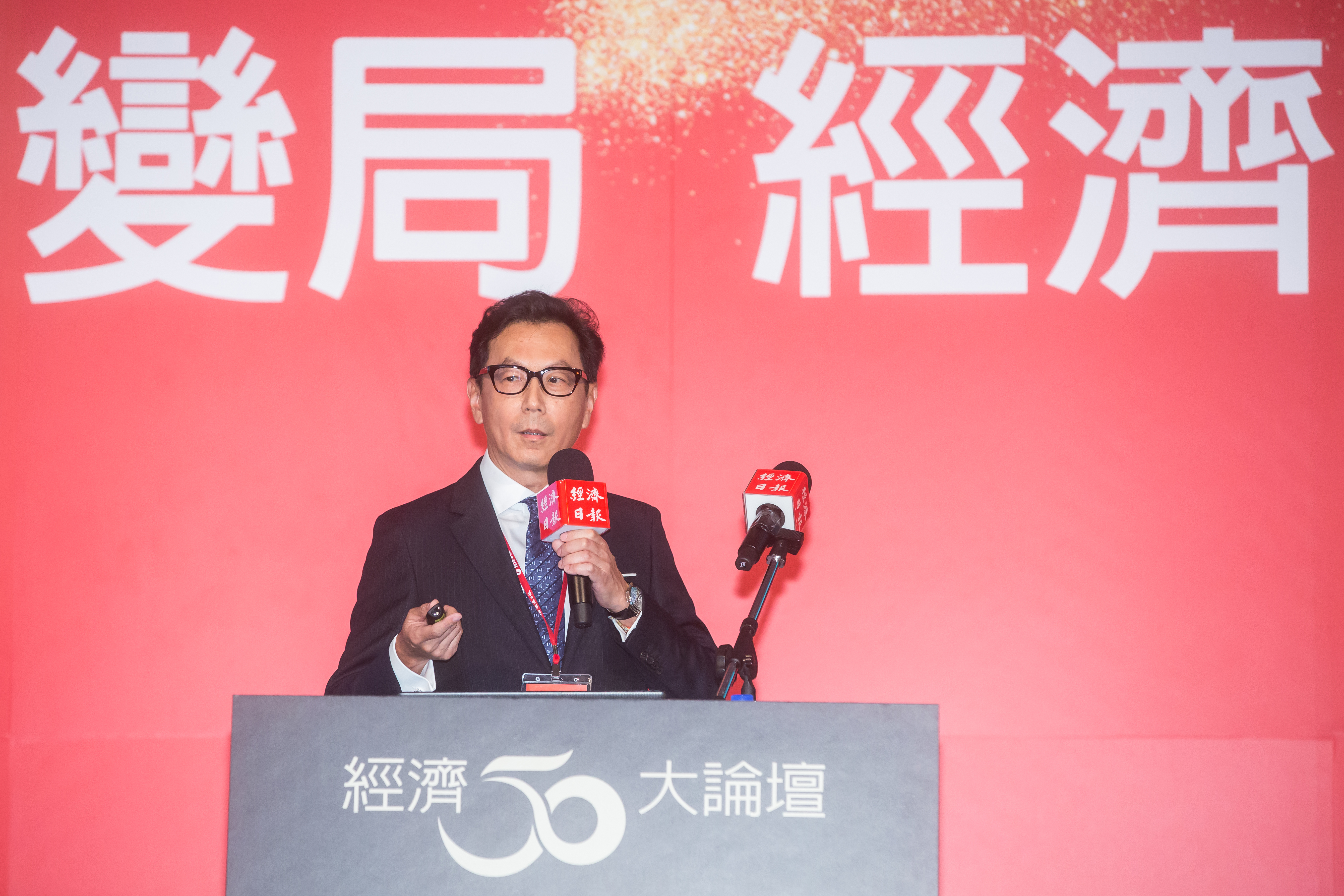 蔡明忠雖在金融圈,卻沒幫兒子介紹工作。