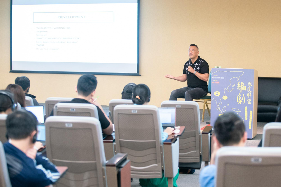 現為點睛動畫公司CEO的喬阿奎拉, 日前應文化部之邀來台舉行「動畫劇本開發與編劇模式」講座,傳授好萊塢的成功模式。(文化部提供)