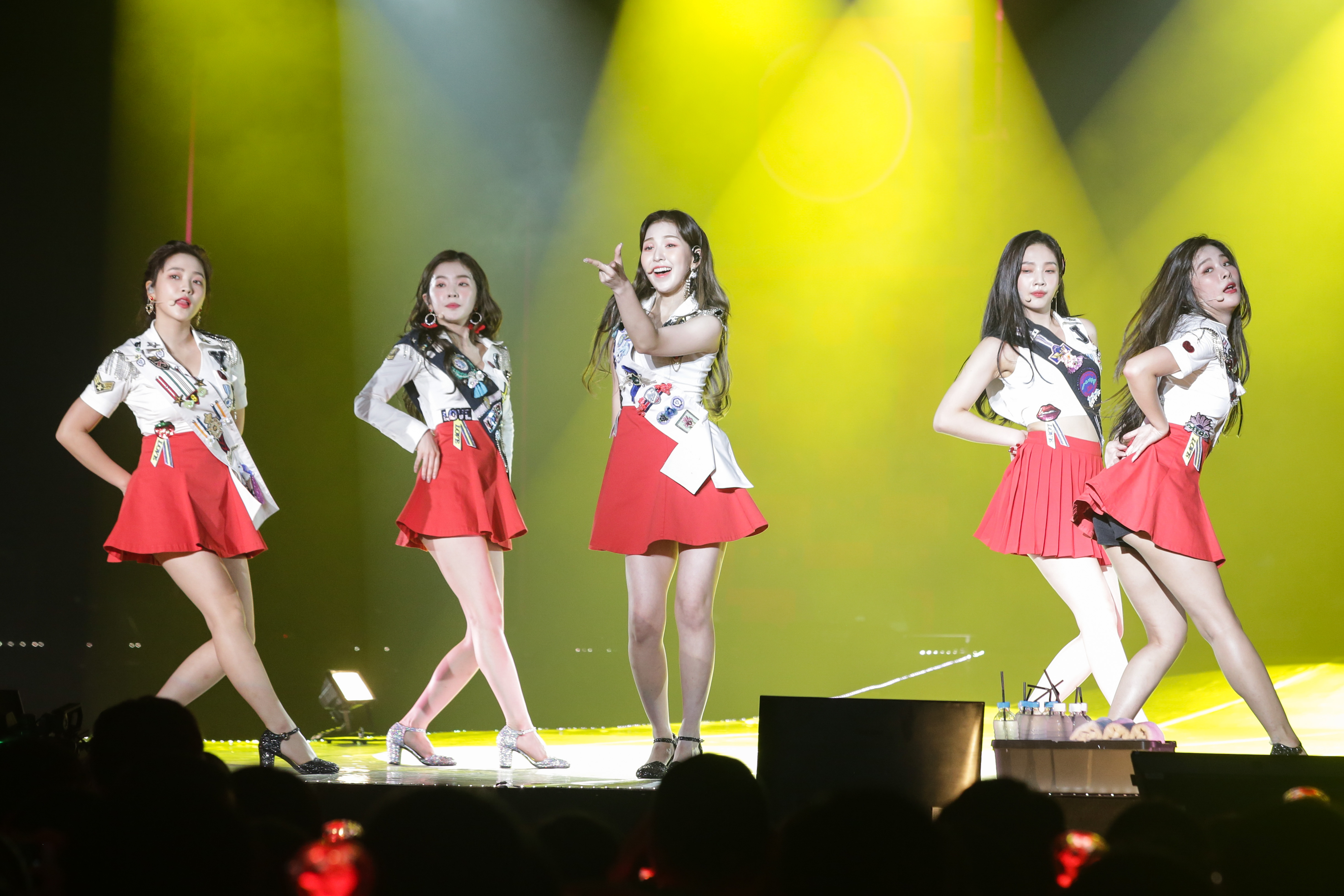 Red Velvet演唱會演唱多首歌曲，更首次表演〈Power Up〉。