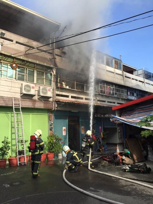 莿桐民宅火警，釀一死兩傷悲劇。（消防局提供）