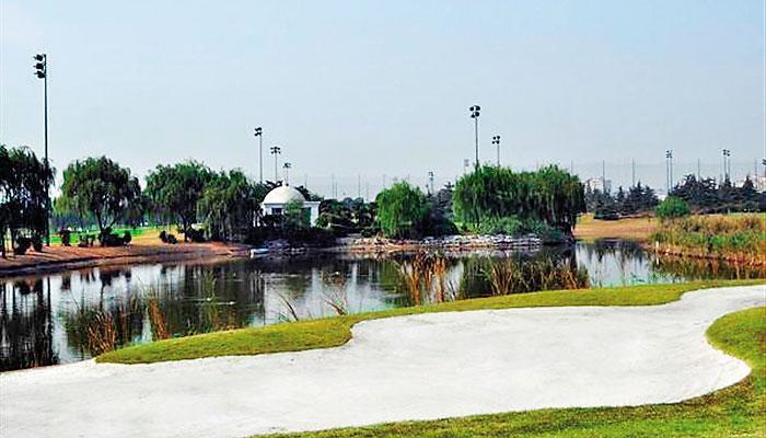 任國龍推出的「古北壹號」豪宅，標榜人與自然結合，四季景觀如畫，每坪高達新台幣200萬元。（翻攝自網路）