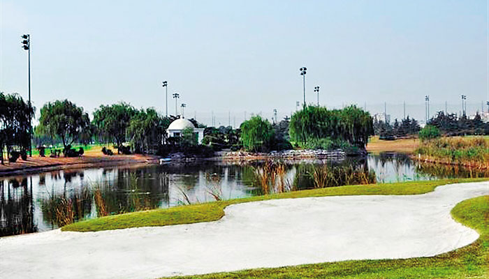 任國龍推出的「古北壹號」豪宅，標榜人與自然結合，四季景觀如畫，每坪高達新台幣200萬元。（翻攝自網路）