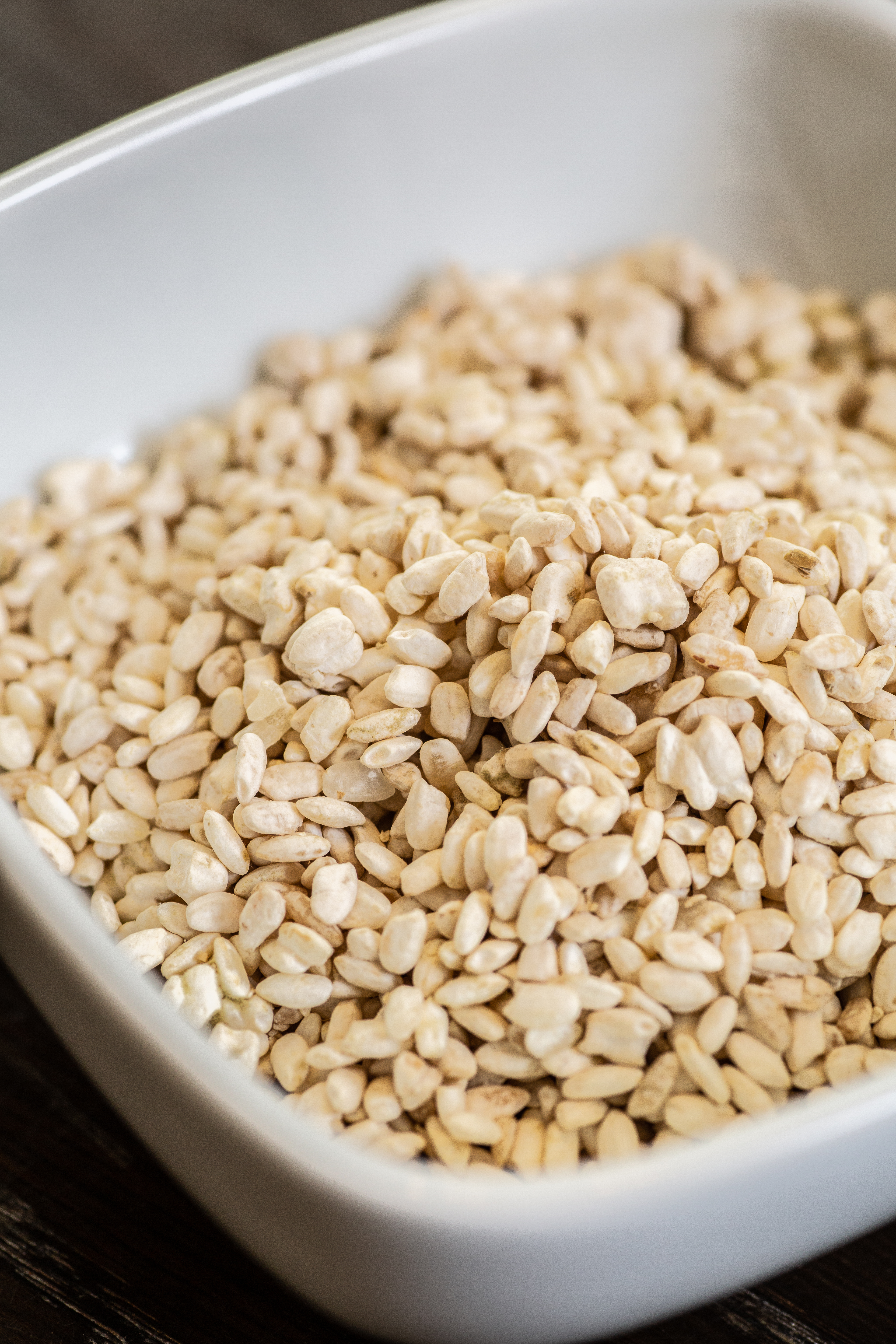 「米麴」是個食物轉化劑，可以用來做鹽麴、豆腐乳和味噌等。
