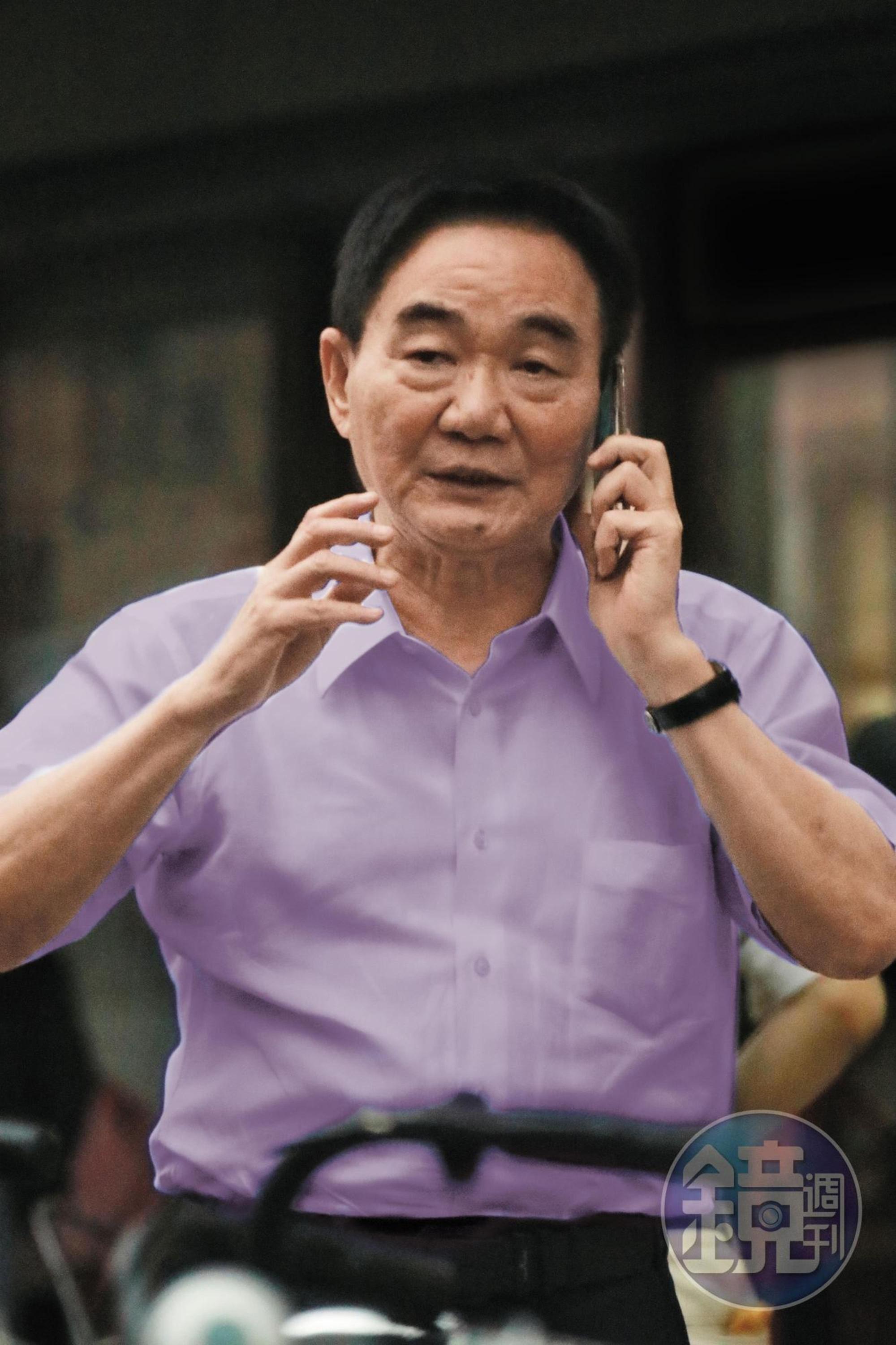 台商鄭文逸涉嫌引進陸資炒股被訴，百年大同經營權之爭，再添變數。