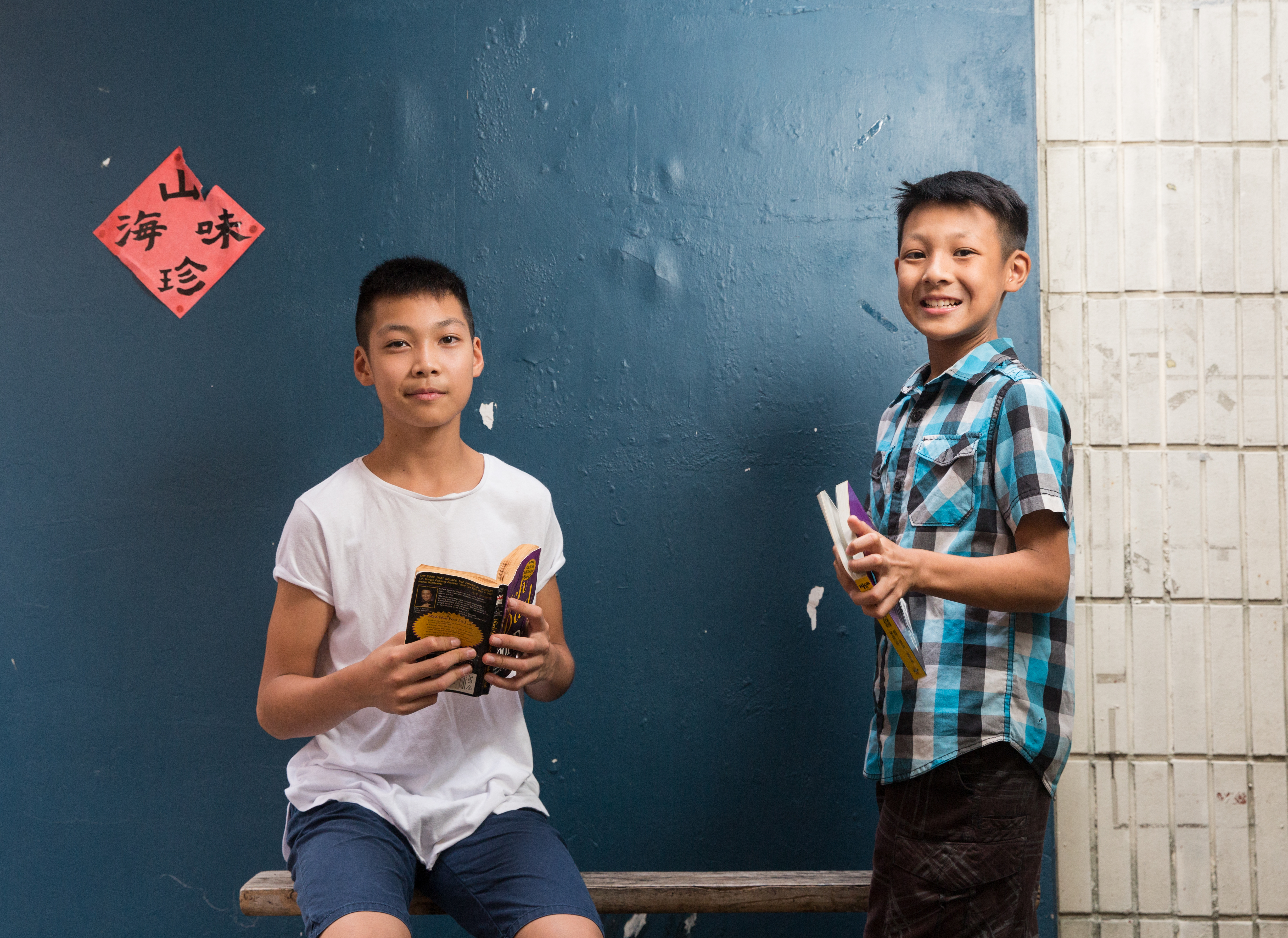 聶雲視理財為語言，14歲大兒子Nathan（左）已經買股賺錢，開始學說理財語言，右為小兒子Aidan。