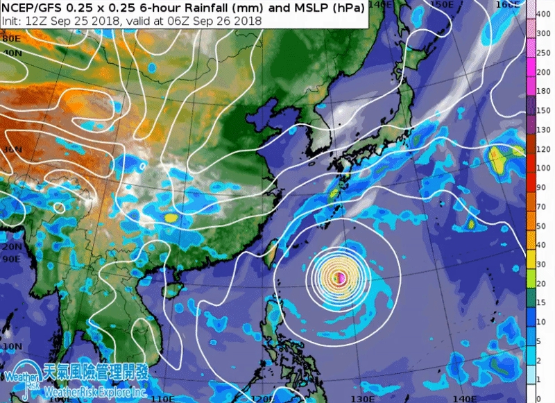 潭美減弱為中度颱風，推估其路徑將朝琉球、九州方向移動。（翻攝自天氣風險 WeatherRisk粉專）