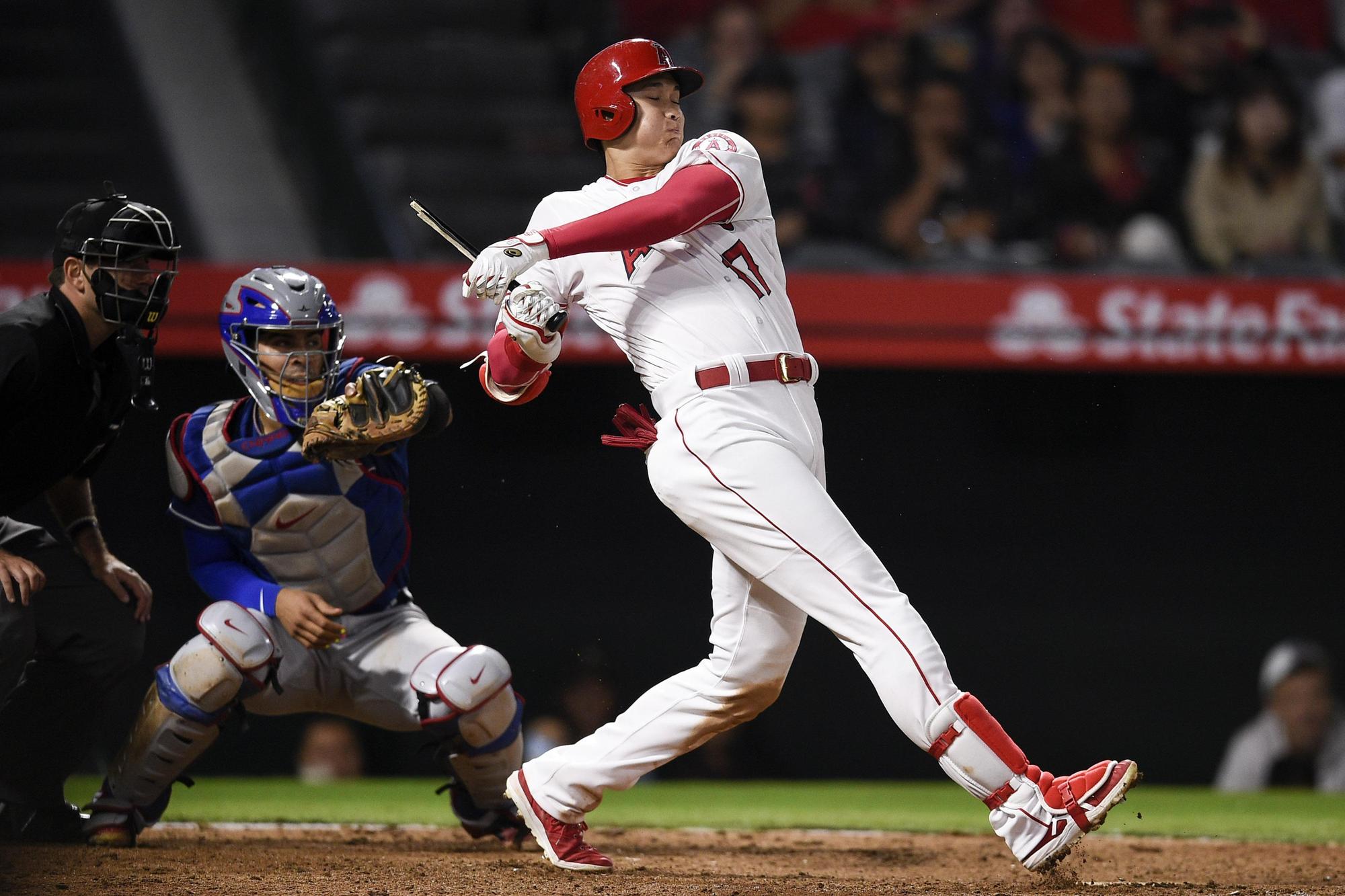 在大谷翔平敲出追平比分的斷棒安打後,天使隊隨後再添3分,終場天使以4比1逆轉遊騎兵。(東方IC)