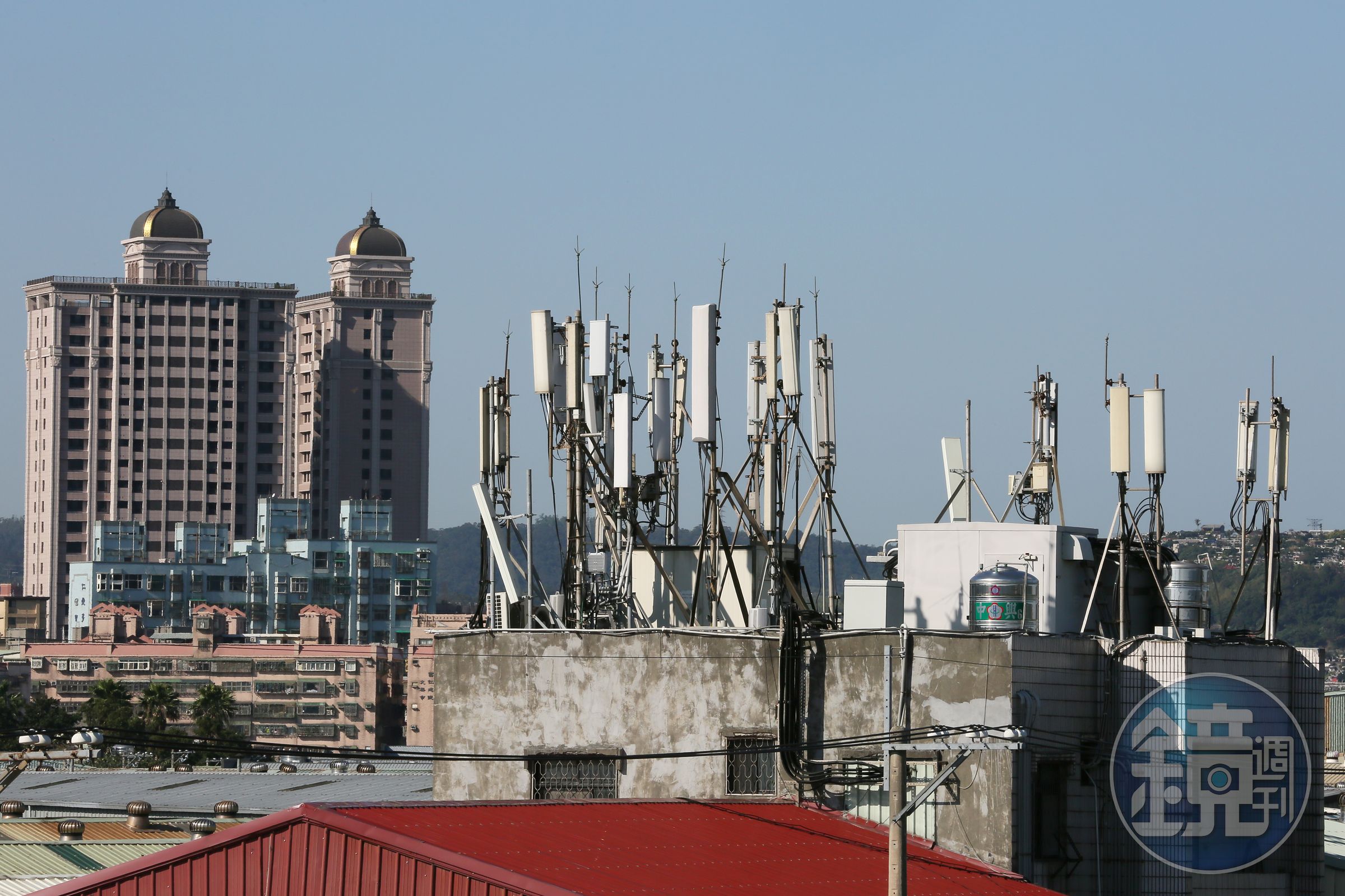 毫米波的基地台裝置需求很大，天線、PCB、砷化鎵等台灣廠商有機會受惠。