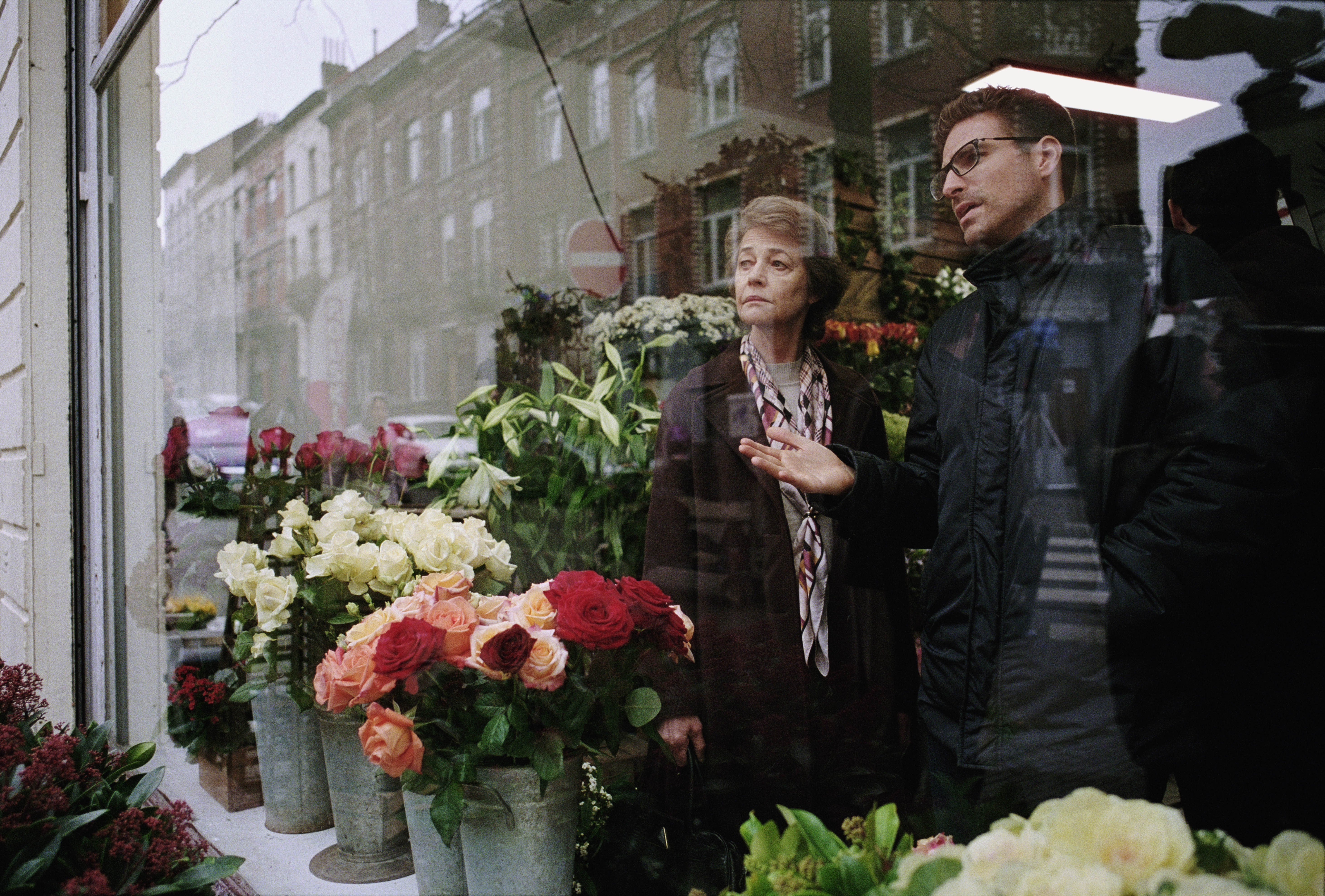 導演安迪亞帕勞洛（右）稱夏綠蒂蘭普琳是他的繆斯。（鏡象提供）