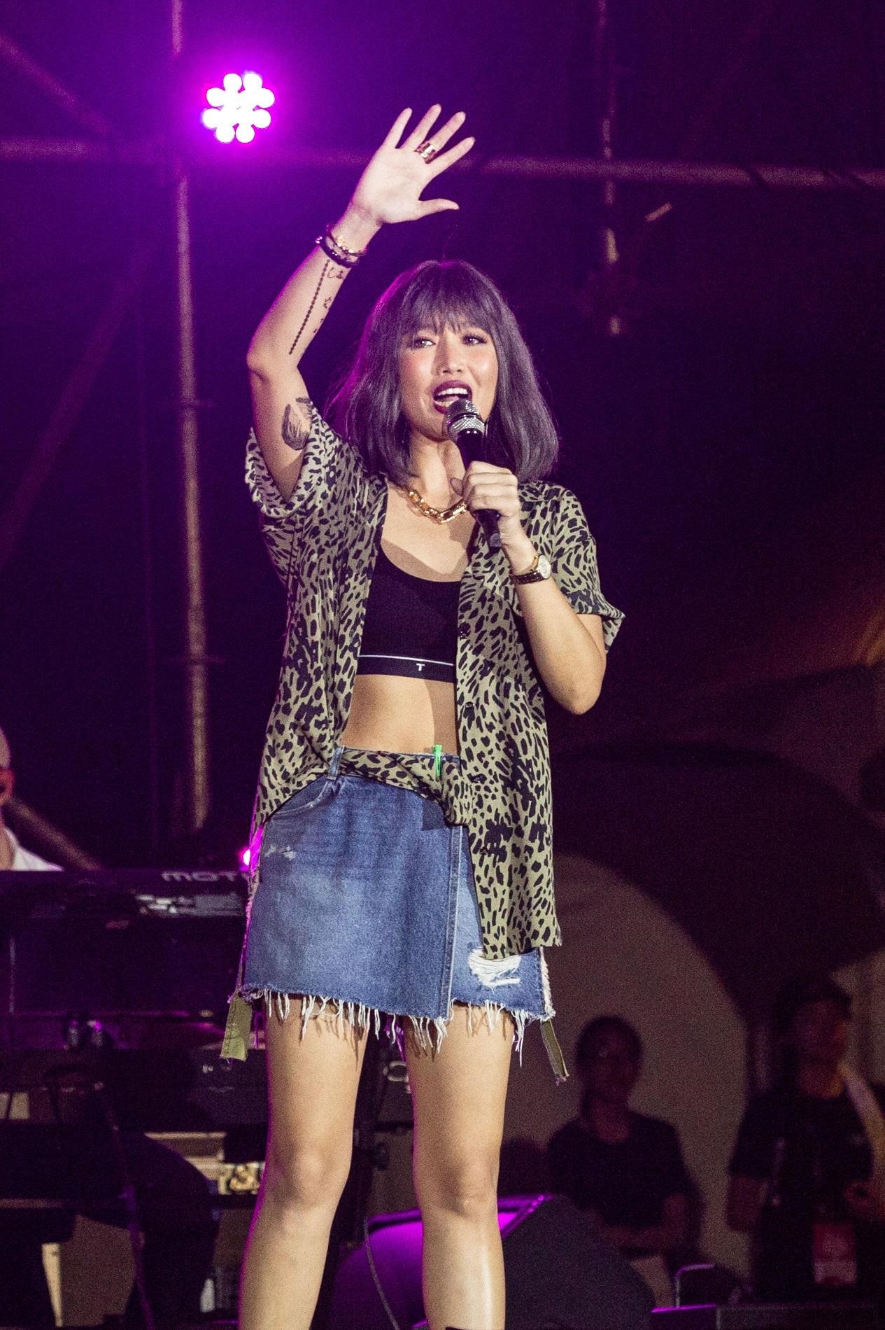 A-Lin除了祭出多首招牌流行歌曲，還演唱原住民神曲，成功帶動現場氣氛。