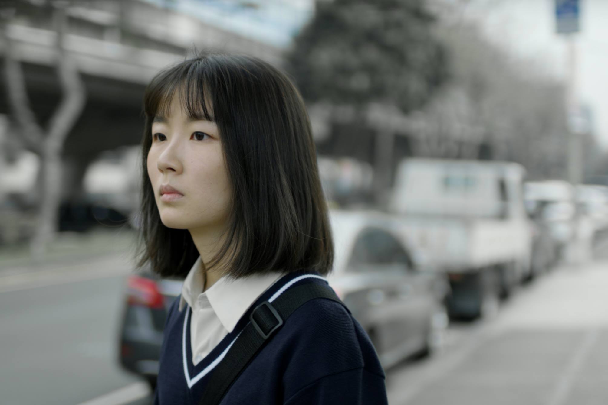 葳薾森劇中飾演在家庭、男友之間都得不到愛的高中女生。（公視提供）