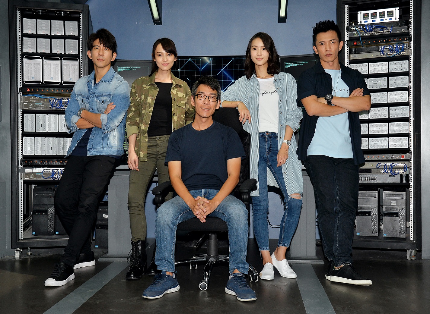 衛視電影台《浮士德遊戲2》演員修杰楷（左起）、姚以緹、導演詹大為、鍾瑶、黃尚禾今與媒體見面。