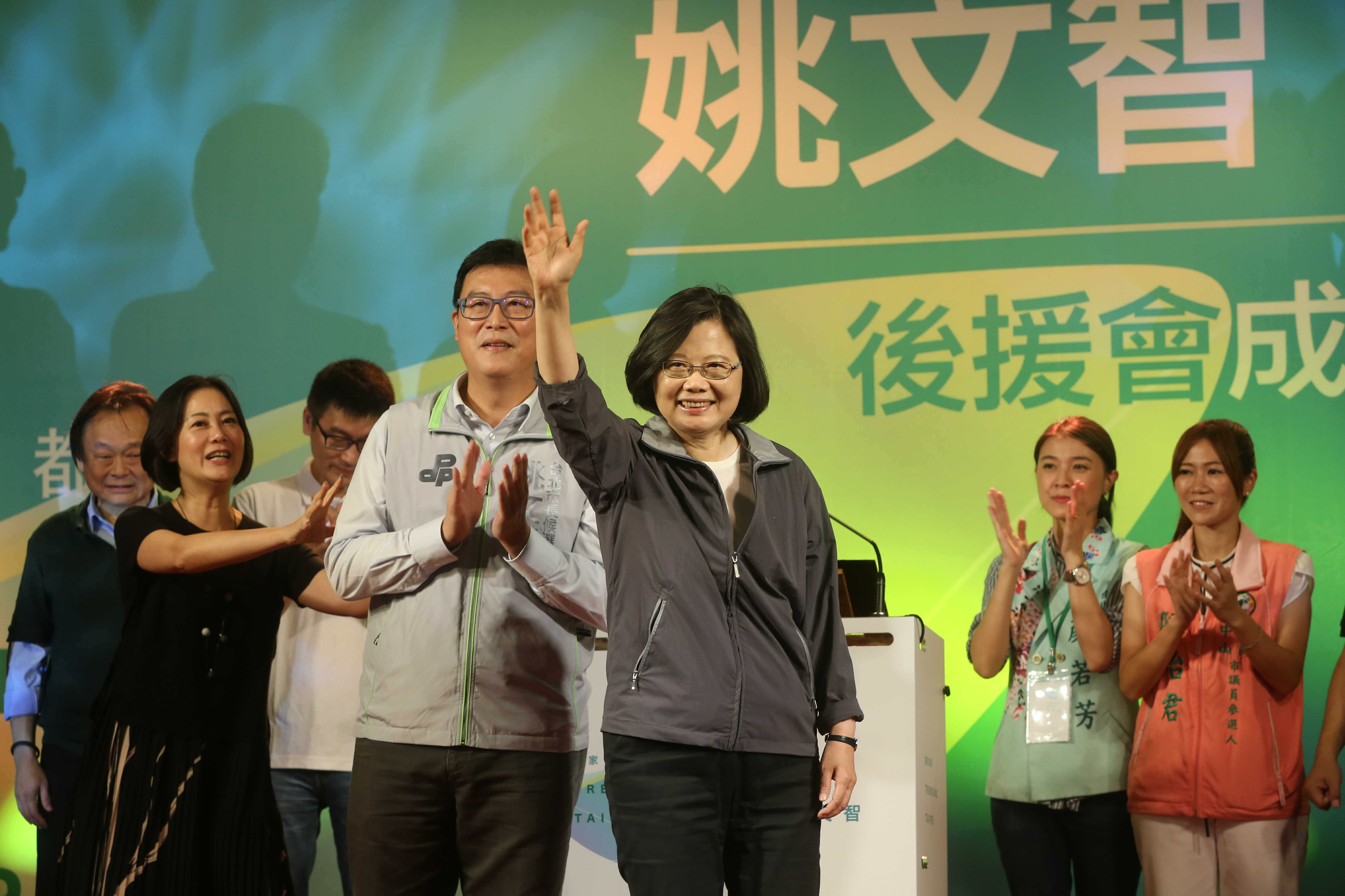 總統蔡英文稱讚姚文智是最稱職的台北市長。