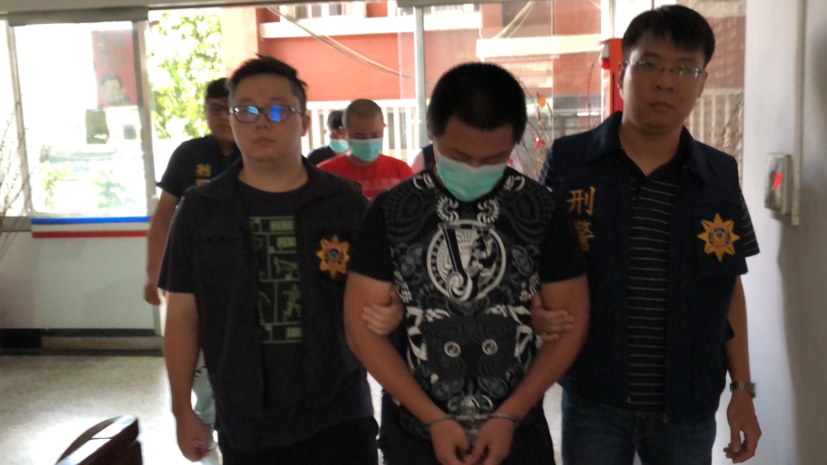 高雄暴力集團的葉嫌遭警方逮捕。（刑事局提供）