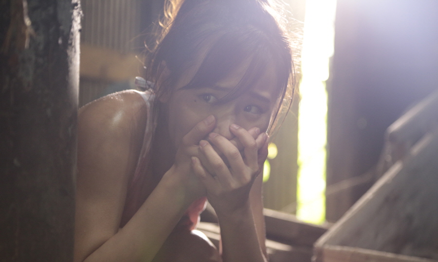 日影《一屍到底》裡面飾演假掰偶像的秋山Yuzuki特地錄製影片向台灣觀眾問好。（車庫娛樂提供）