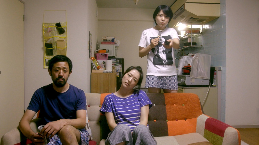 《一屍到底》前面37分鐘一鏡到底，後面展開的故事更加有趣。（車庫娛樂提供）