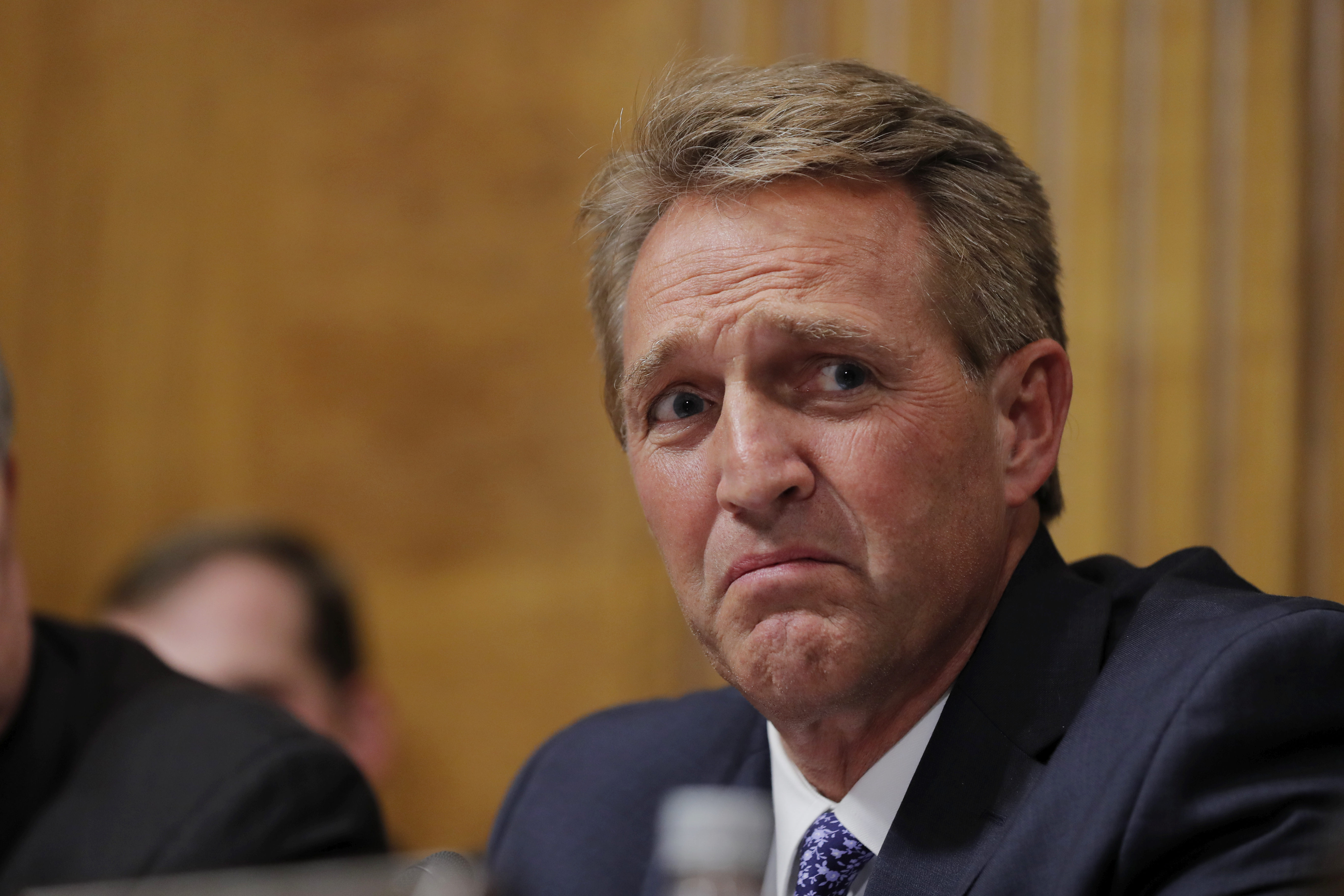 立場溫和的共和黨籍參議員佛雷克在任命案中，成了司法委員會的關鍵一票。（東方IC）