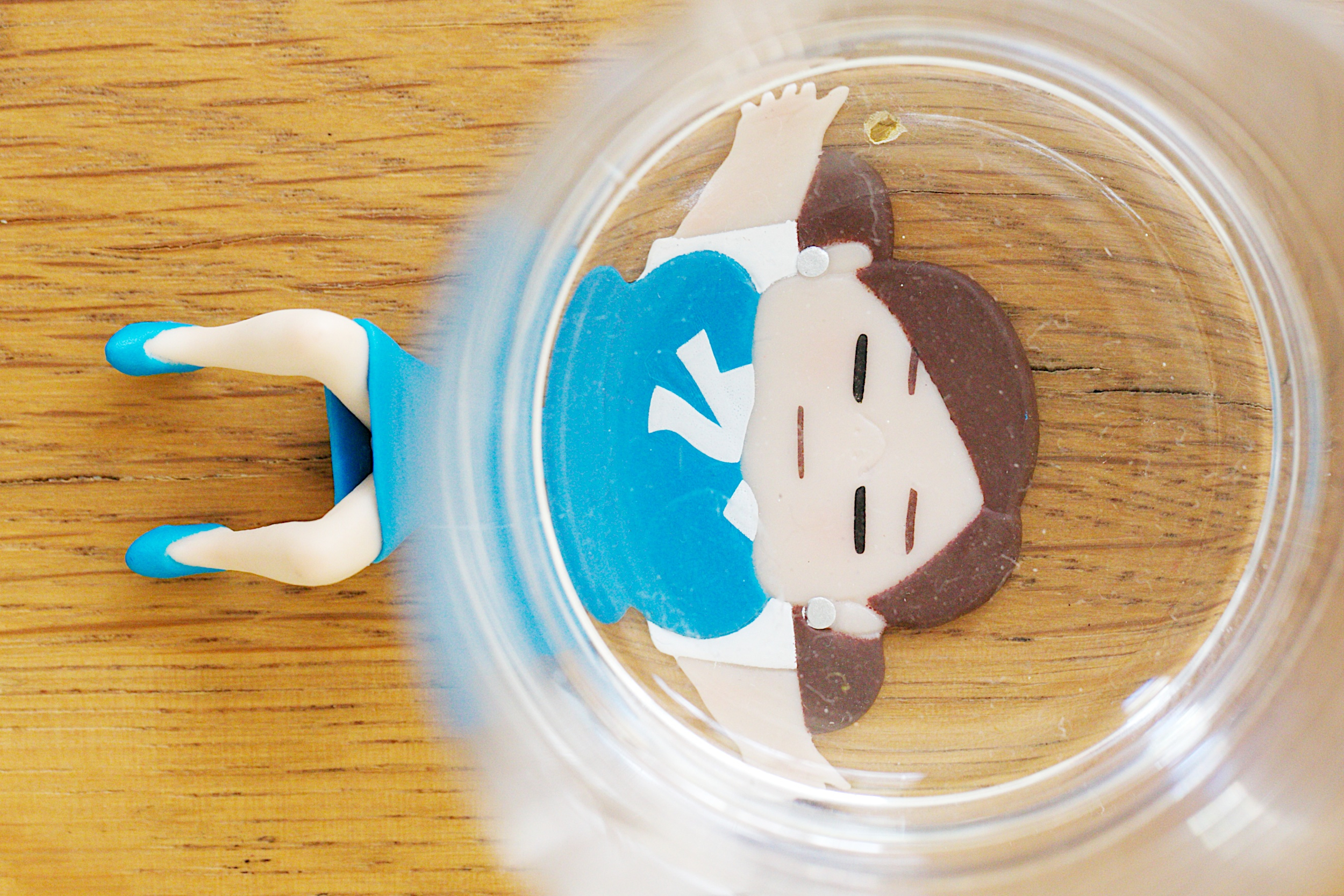 辦公室工作常讓上班族感覺「累斃」了。（東方IC）