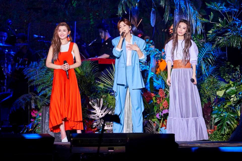 出道17年的S.H.E，在今與老東家華研唱片約滿後，各自單飛成立個人工作室。（華研提供）