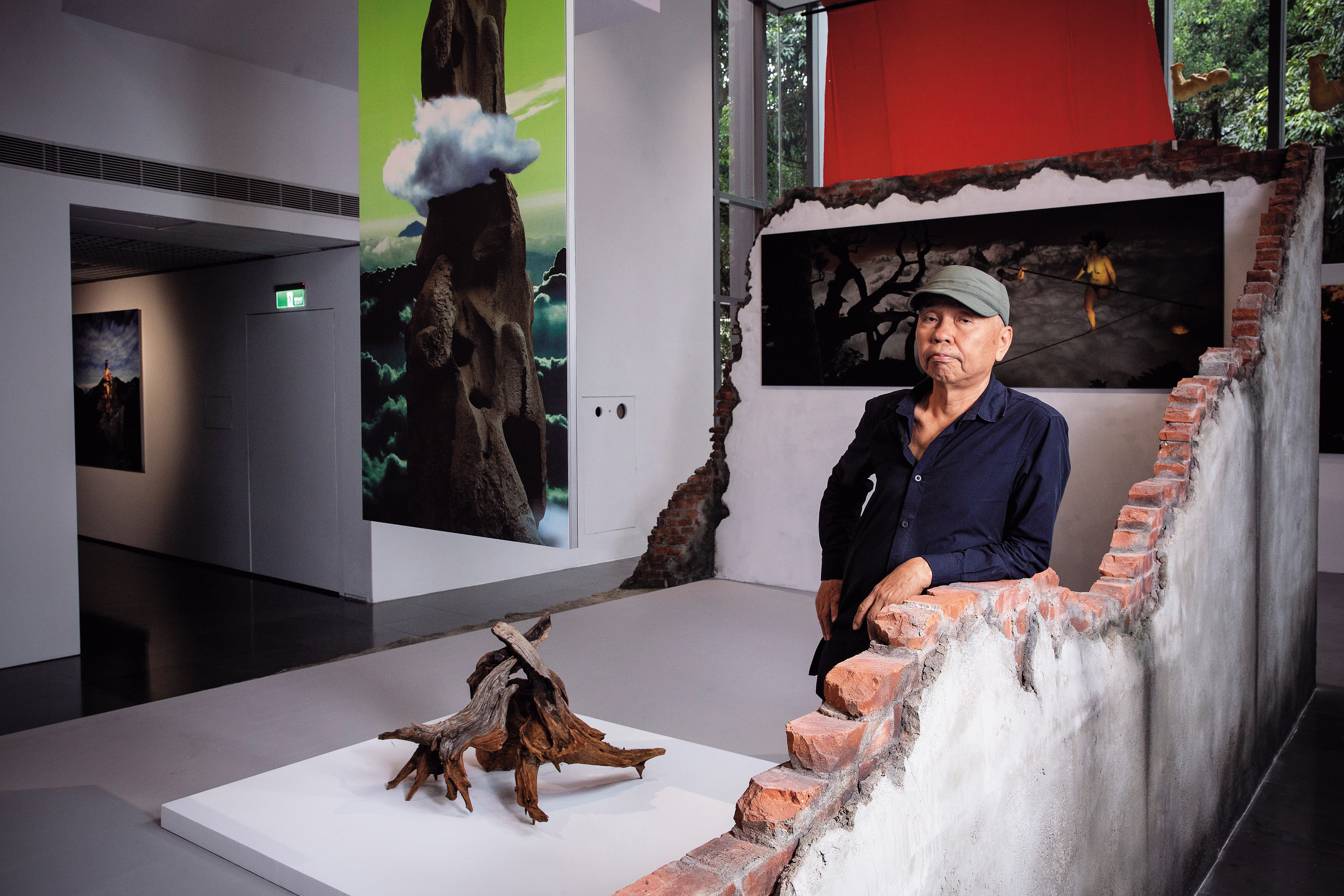 謝春德思考平行宇宙的概念，認為人的宿命就是不安與恐懼，必須了解，才能免除恐懼，而人誕生於世就像個棄嬰，需要好好被照顧。