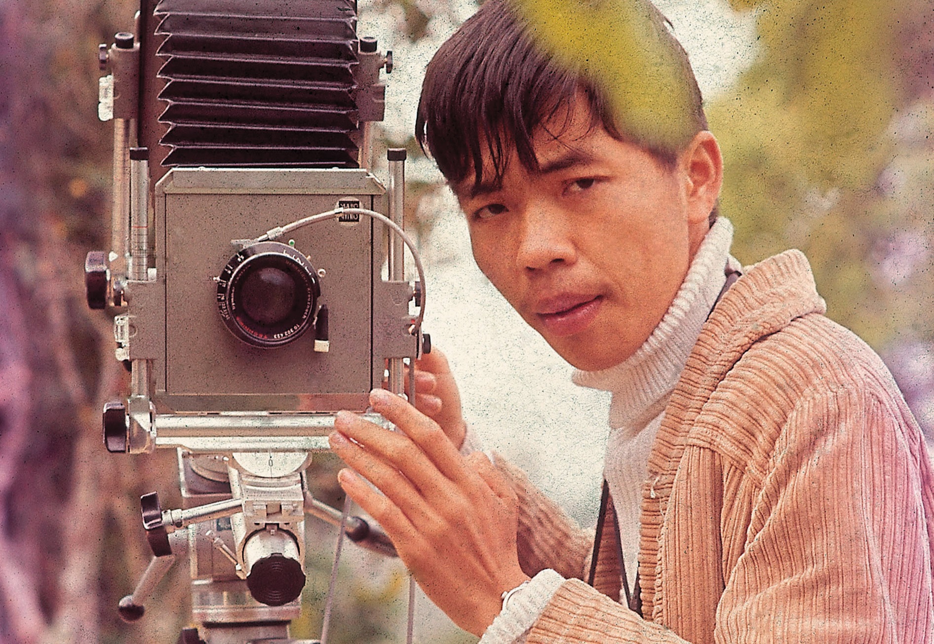 年輕時的謝春德。（謝春德提供）