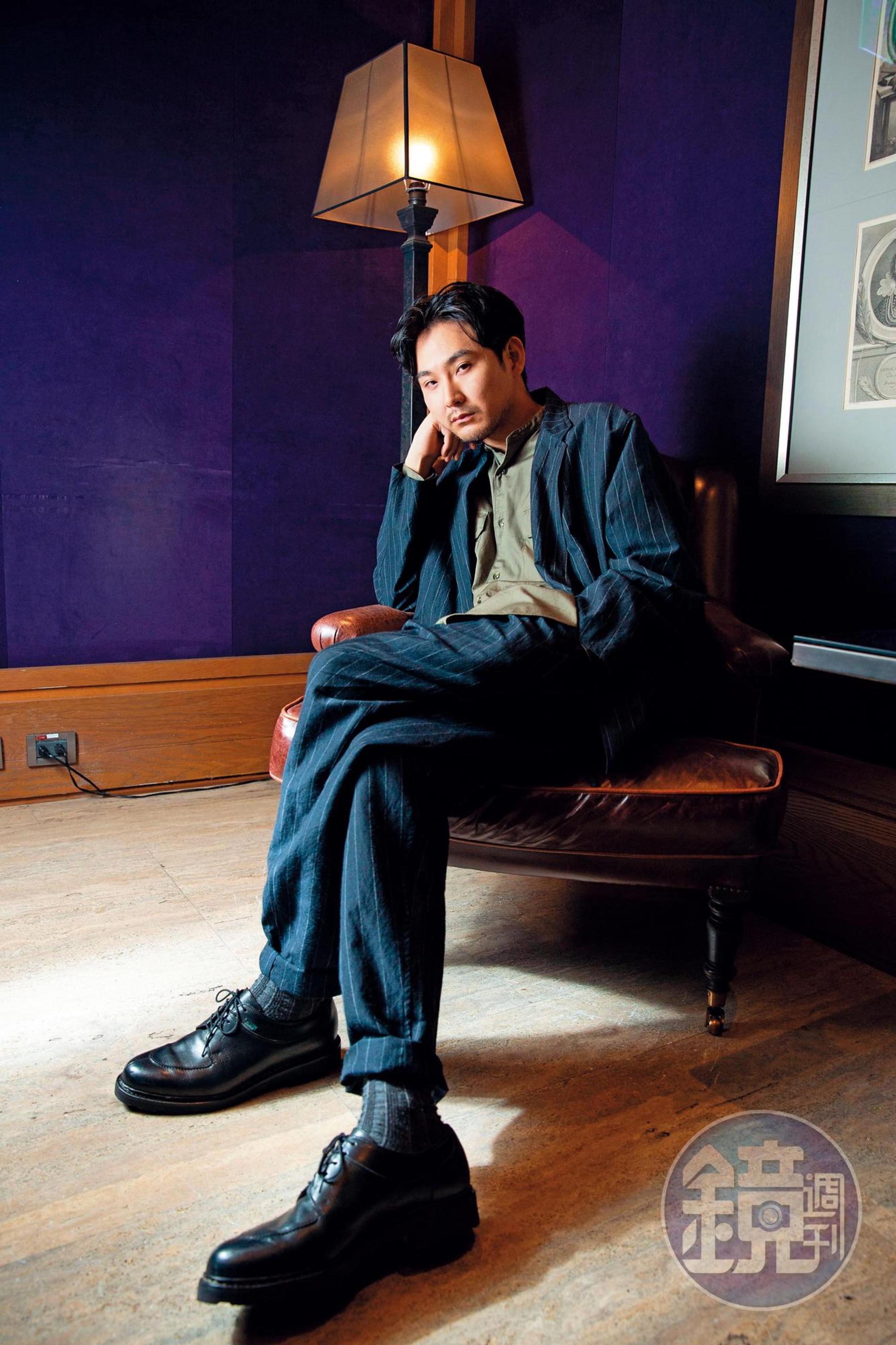 今年35歲的松田龍平，戲齡已經20年，問演戲幸福嗎？他回答：「雖不能說像新婚般幸福，但能再次演出豐田導演的作品，還一起來台灣宣傳，我覺得我是幸福的。」