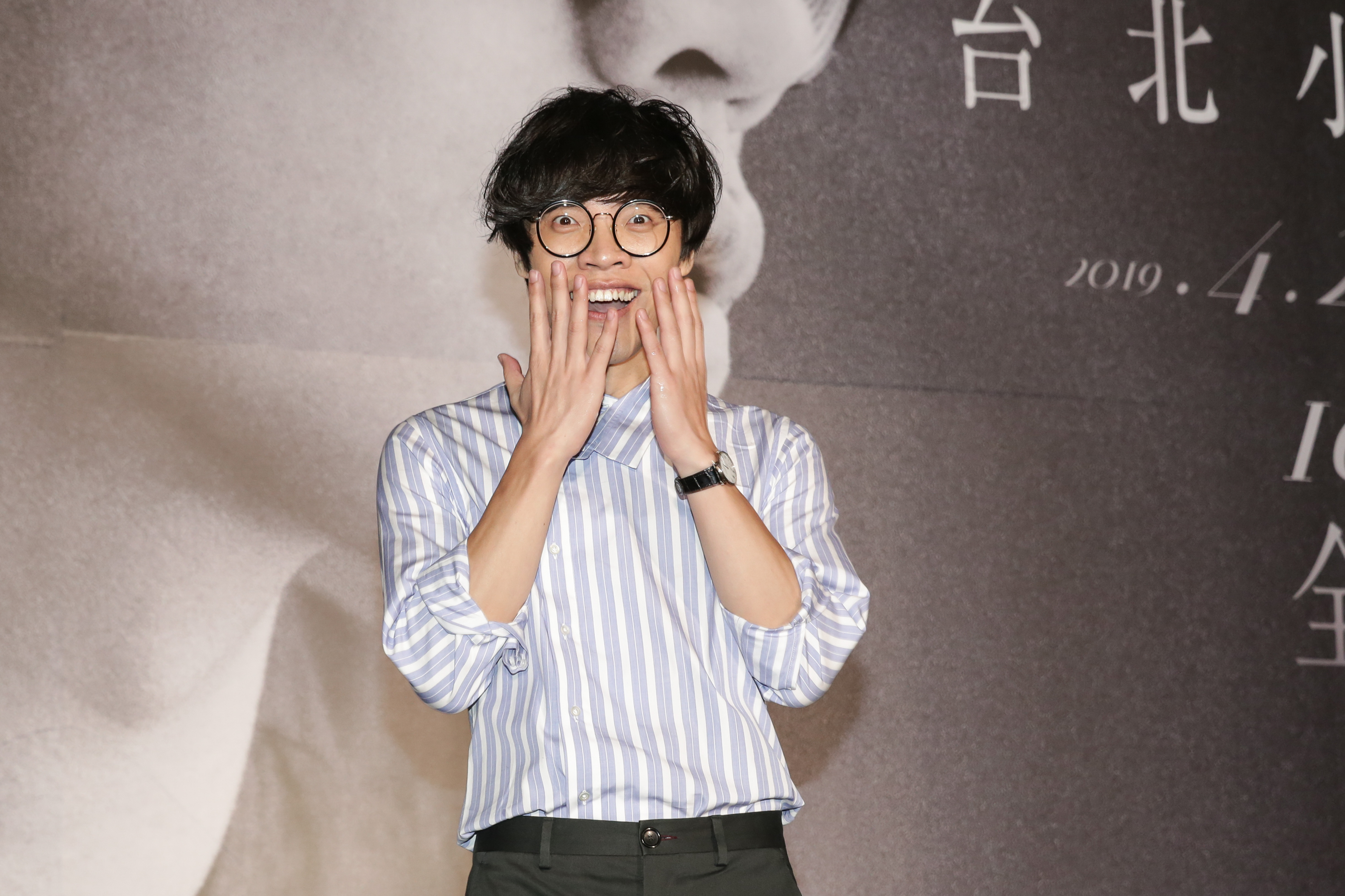 盧廣仲宣布將5度站上台北小巨蛋開唱,用4月27日舉辦的《大人中》演唱會紀念出道11年。