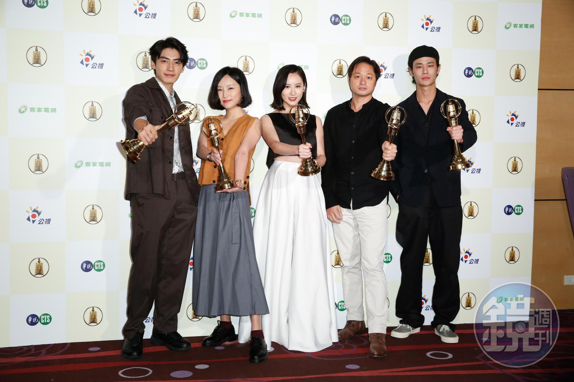 宋柏緯（左起）、法蘭、胡廣雯、導演鄭有傑、夏騰宏今出席金鐘入圍茶會。