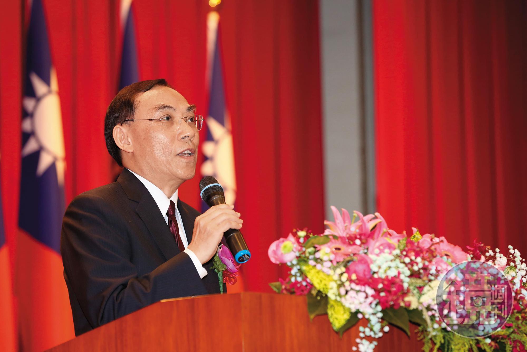 法務部長蔡清祥對於操守格外重視,日前透露有檢察官涉及不當男女關係辭去職務,引起基層議論。
