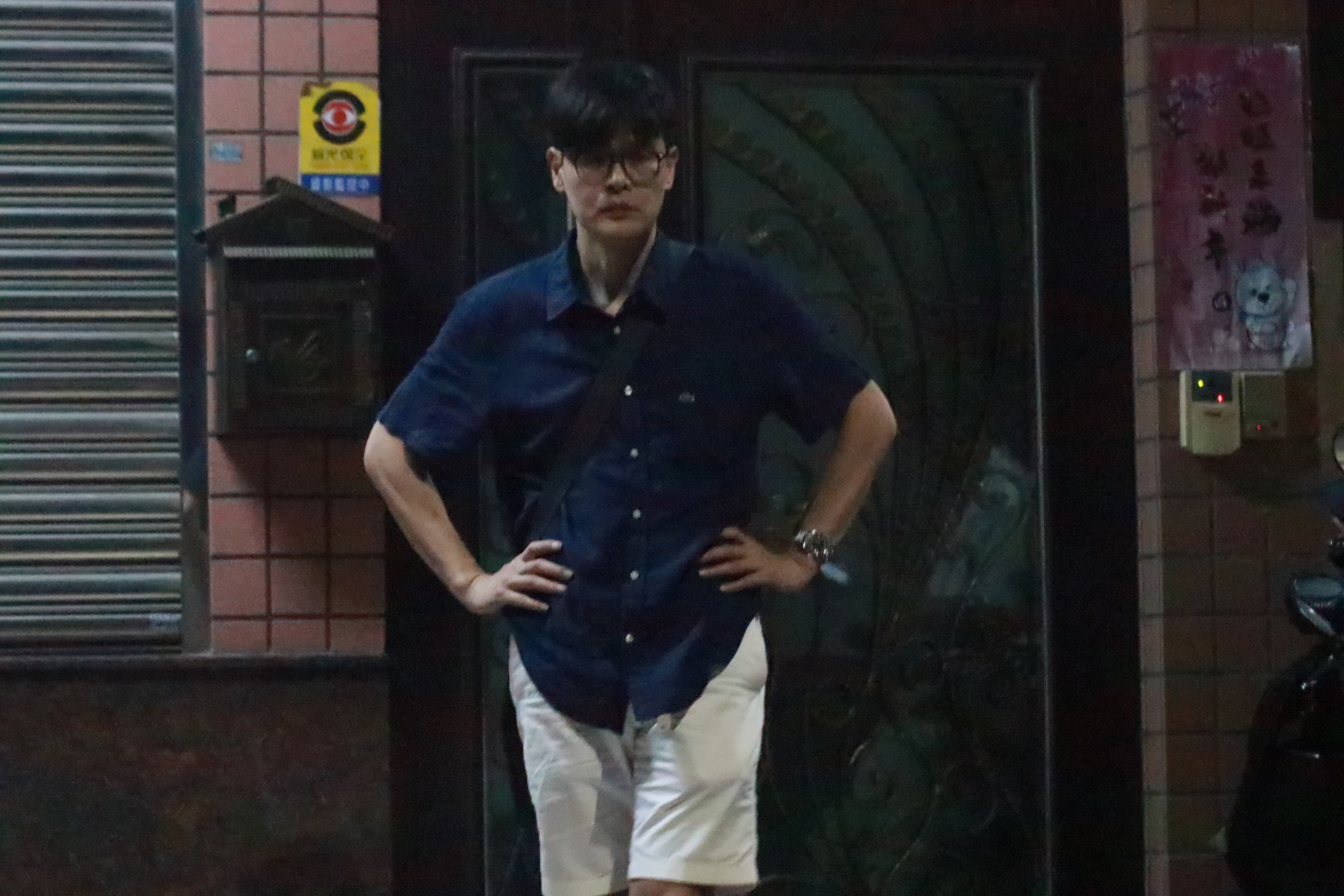 本刊直擊，9月28日深夜，曹合一赴嘉義市農會總幹事黃騰輝住處。