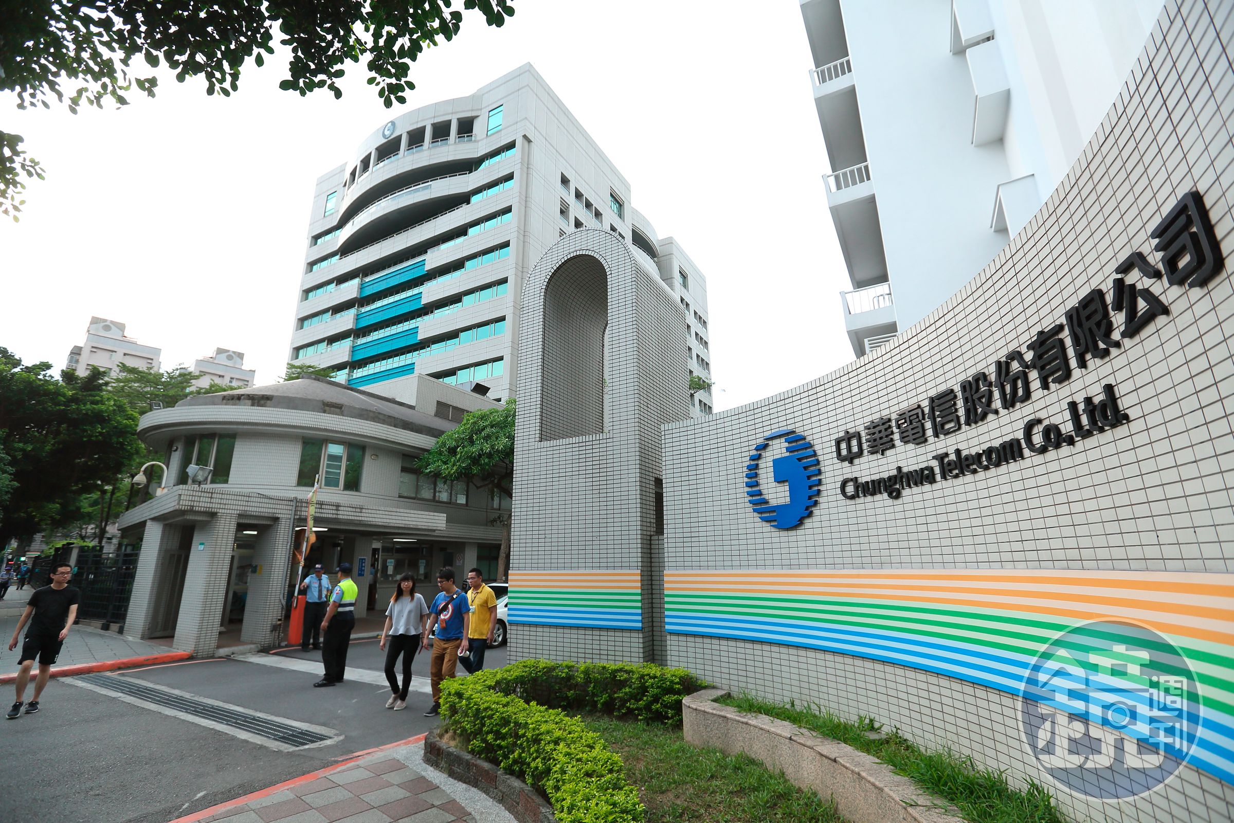 中華電信子公司、精測母公司中華投資公司，近日被部分媒體報導有洗錢、內線交易疑雲，中華精測董座發聲明駁斥。