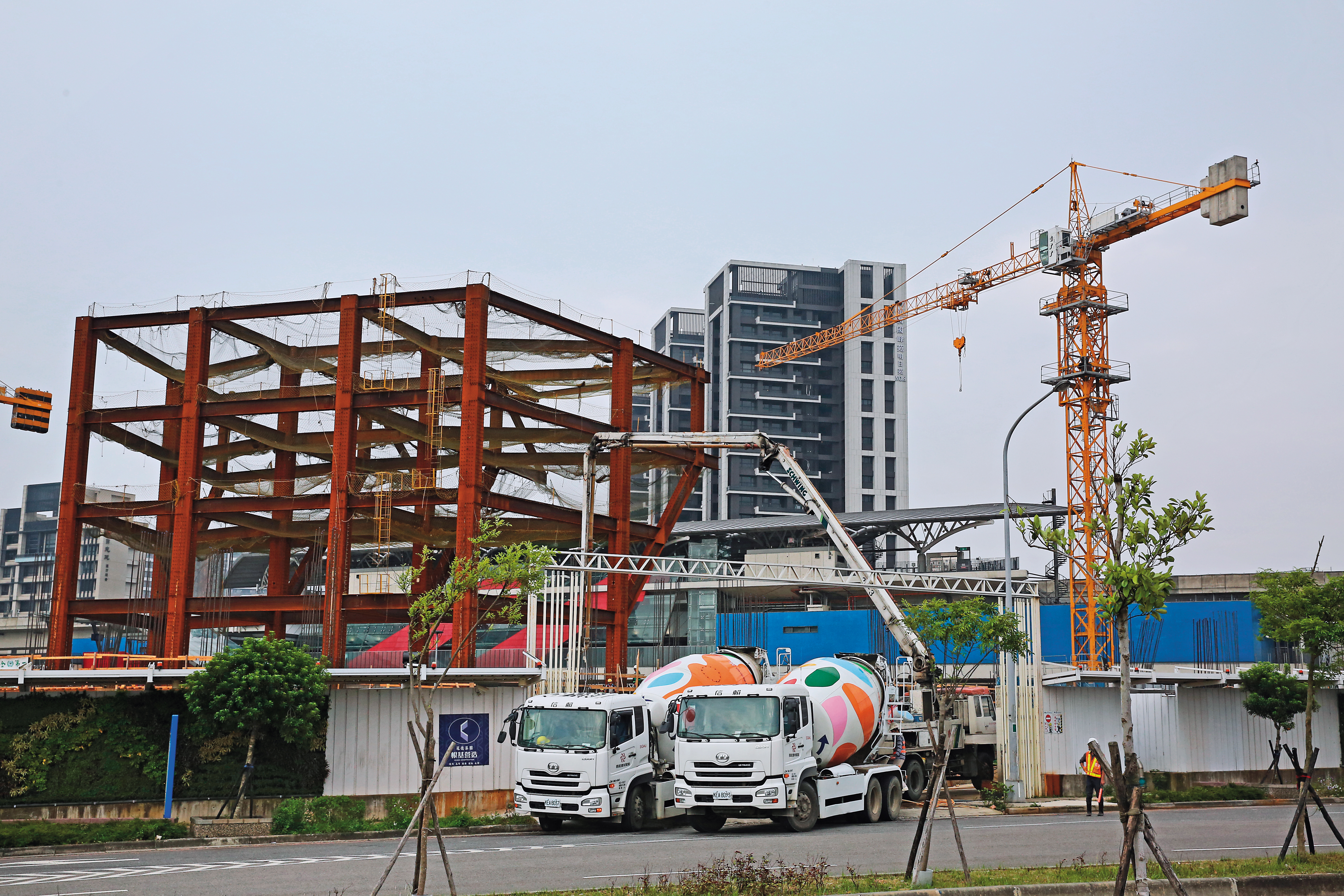 重劃區內每個建案完工時間不同，先入住的民眾恐會受施工噪音影響。