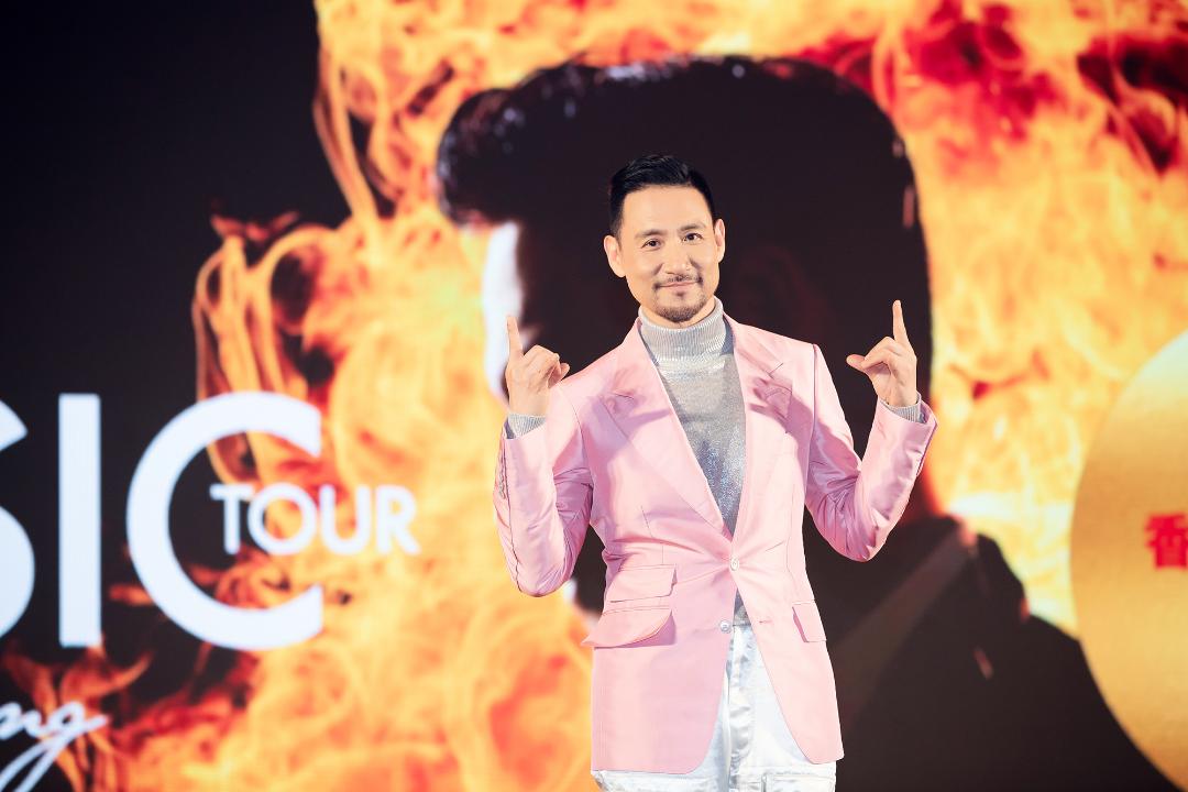 張學友在香港舉辦記者會，宣布明年1月將站上高雄巨蛋舞台連唱3場。（環球提供）