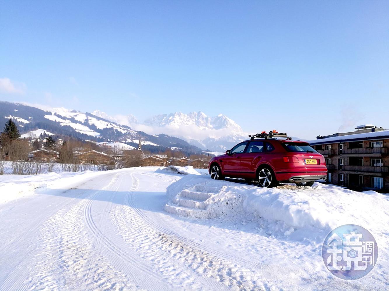 赴奧地利滑雪勝地Kitzbuhel試駕Bentayga V8，不只要耐寒，更需要膽識！
