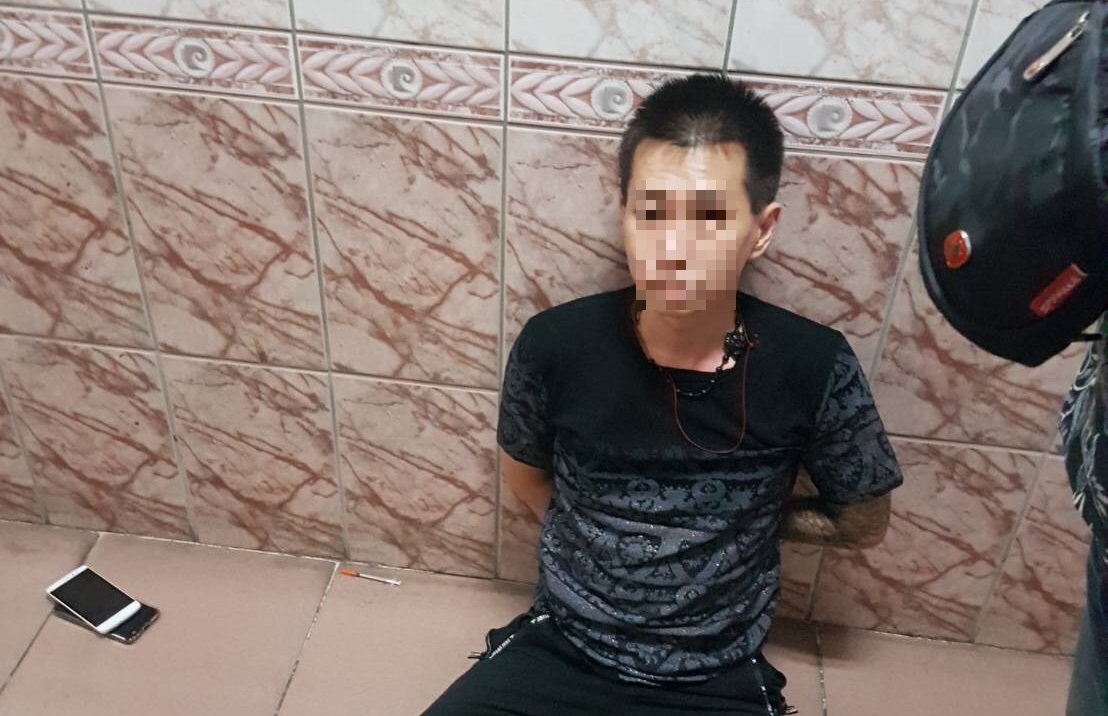 天道盟「太陽會」臺北分會綽號「porsche」的林男遭逮，竟是因毒癮發作才狼狽落網。（警方提供）