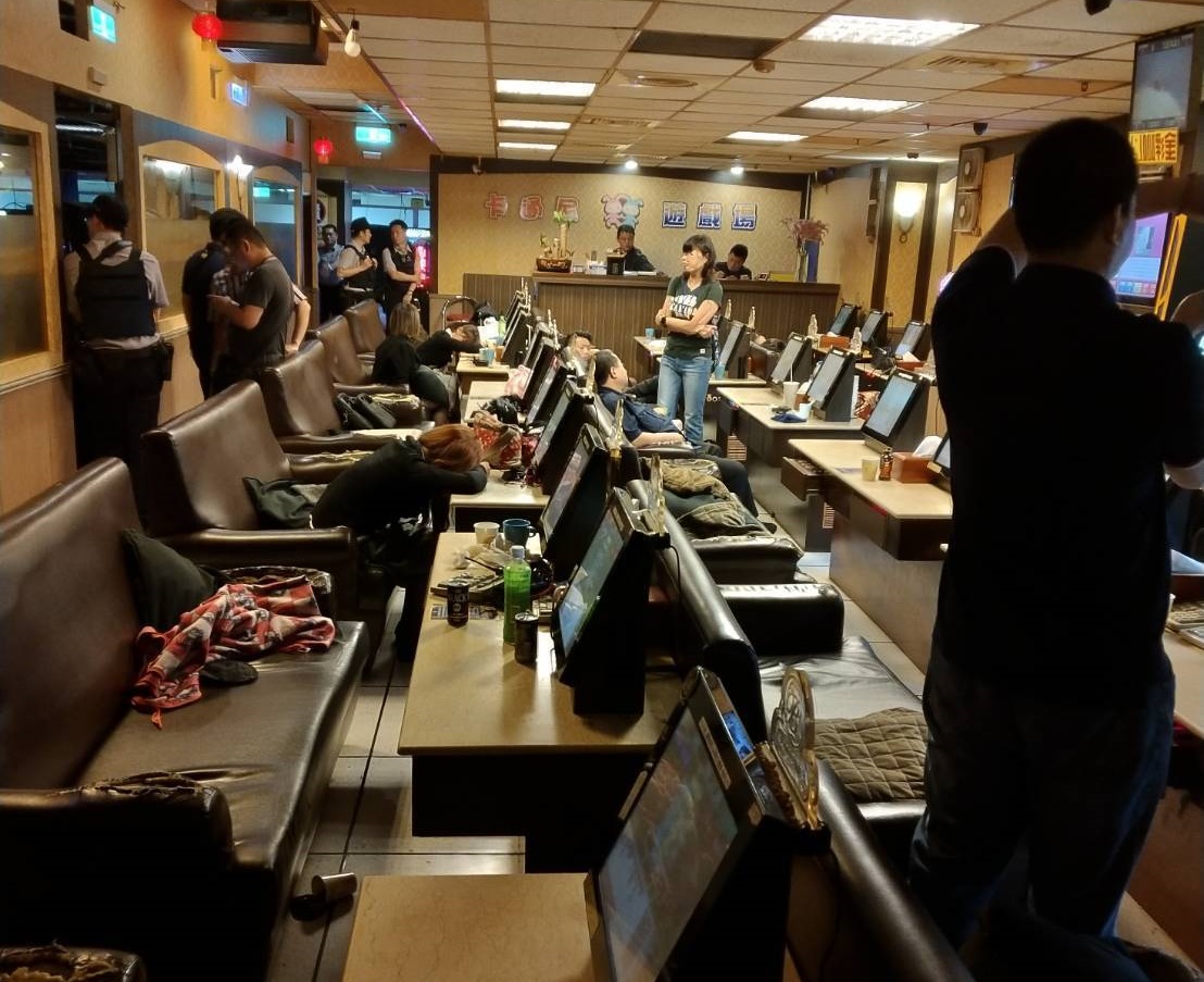 藏身西門町「獅子林商業大樓」的電玩店。（警方提供）