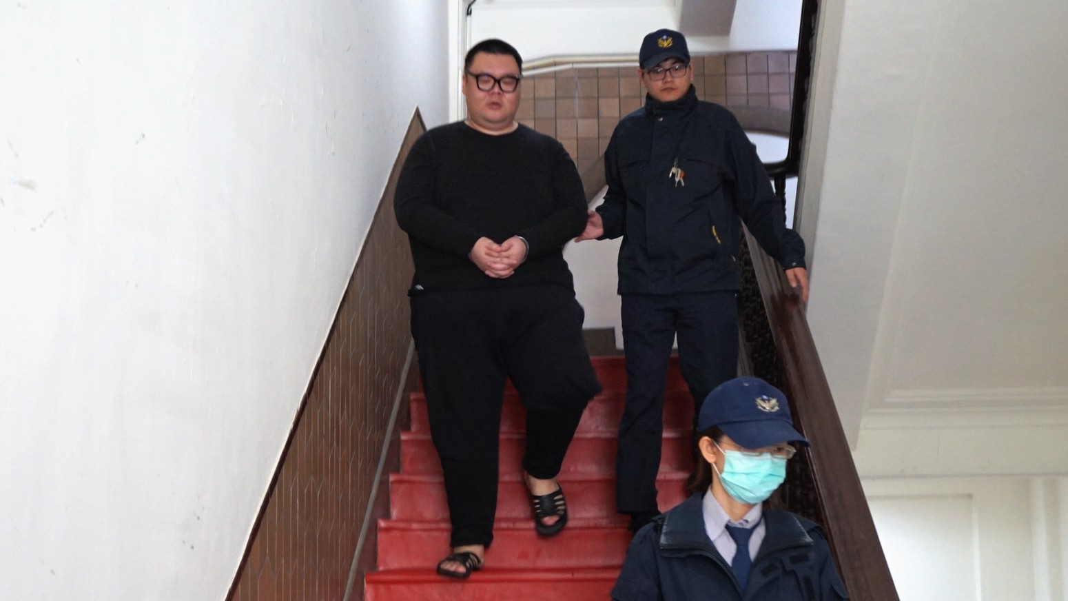 土豪哥在W飯店開毒趴遭重判10年，他身上被驗出6重毒，但卻沒有小模體內被驗出的PMA，將力拼無罪。