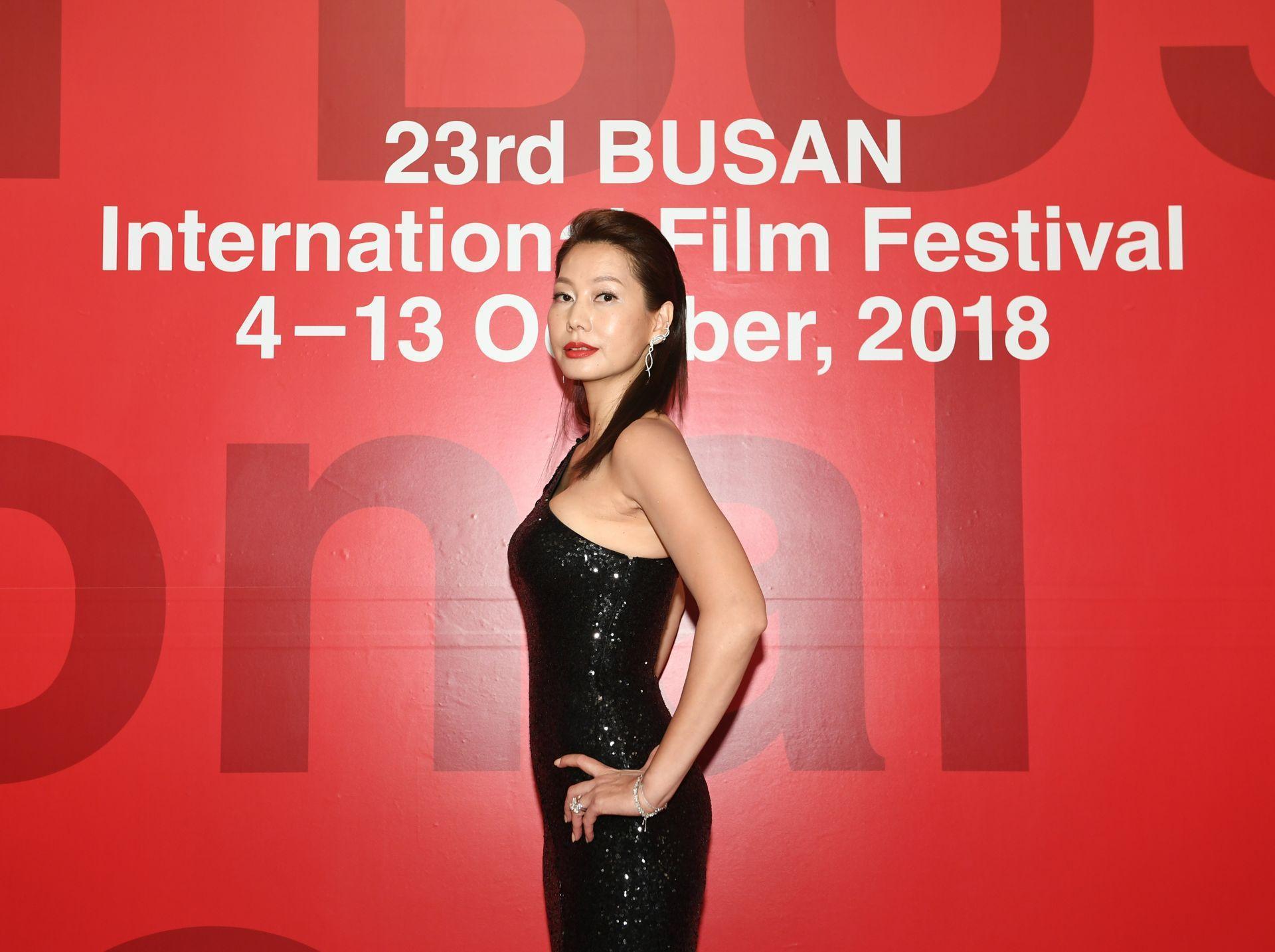 入圍金馬女配角的丁寧冒著感冒展現好身材。（牽猴子整合行銷提供）