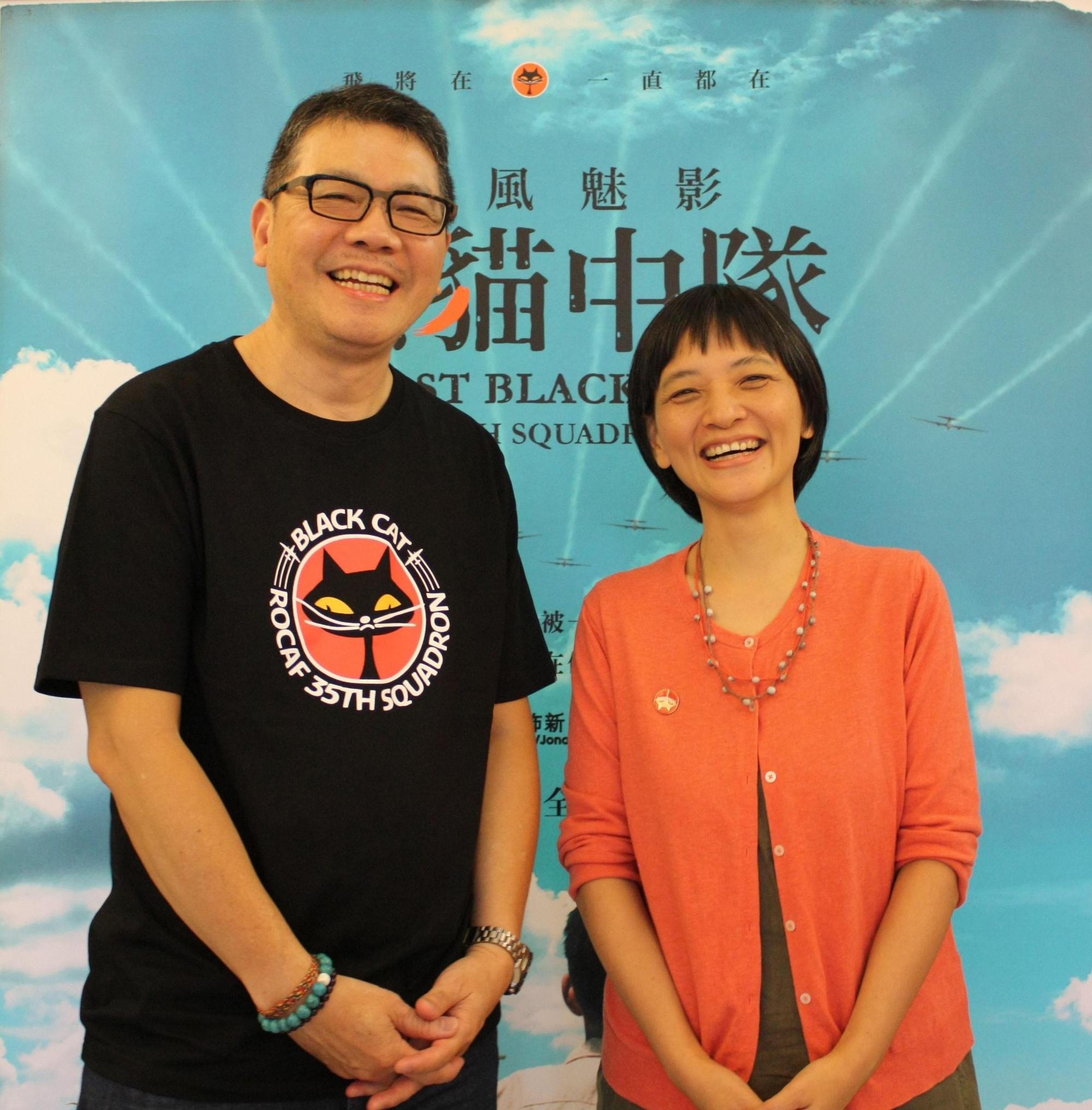 黑貓中隊最後一位執行任務的是邱松洲教官,他的女兒邱怡華特地從花蓮北上支持楊佈新。(寬和影像提供)