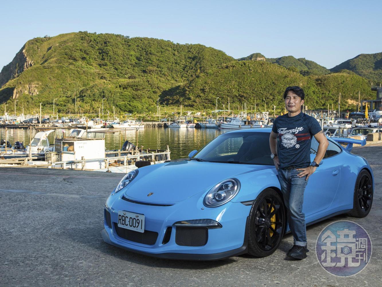 《車主小檔案》劉福台，51歲，天儀國際銷售總監。嗜好：玩車、玩錶、玩公仔與模型。