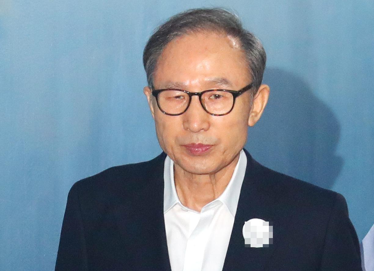 南韓前總統李明博被指控16項罪嫌，今（5日）進行一審宣判，李明博被判處15年徒刑，罰緩130億韓圜。（東方IC）