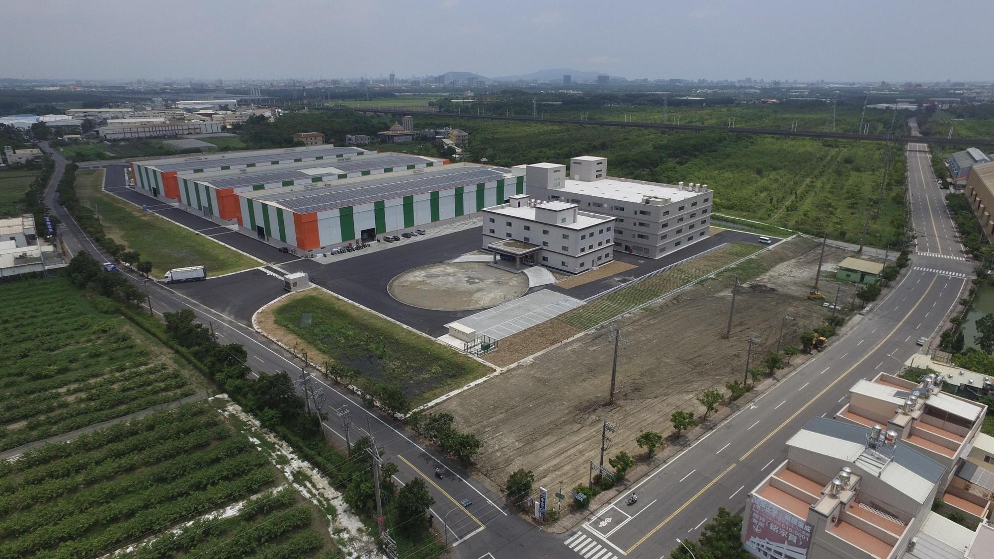 南六的燕巢新廠預計在今年年底投產。(南六提供)
