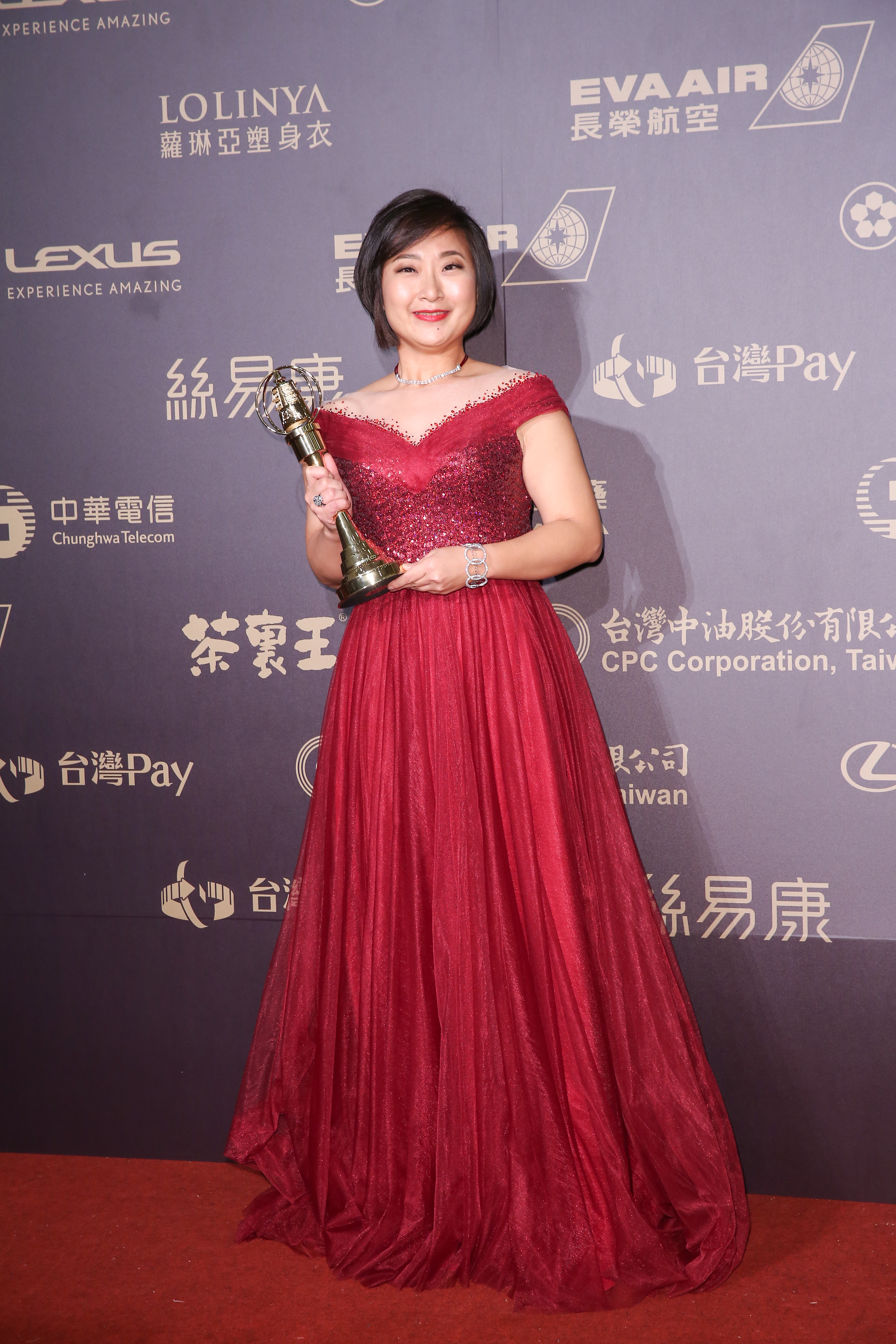 廖怡裬得獎要感謝母親,因為拍了《外鄉女》,與母親的距離也更接近。