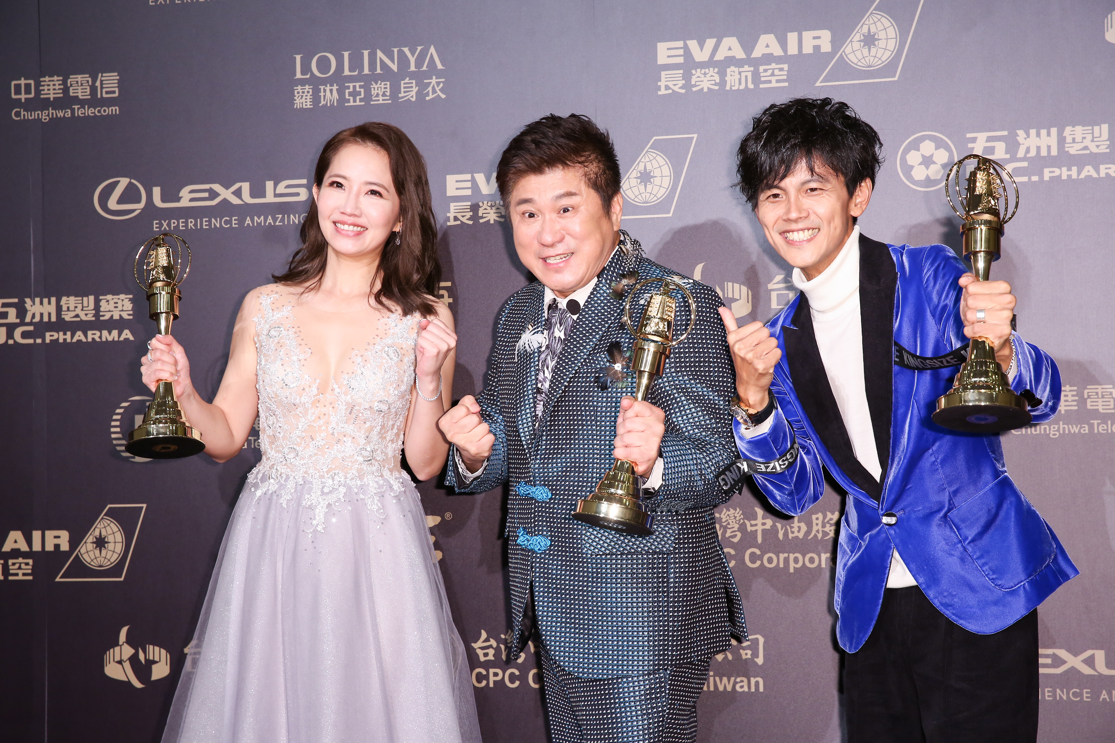 胡瓜和謝忻、阿翔一起拿下綜藝節目主持人獎，胡瓜說自己做節目17年，只入圍2次，一度懷疑自己是不是綜藝人。