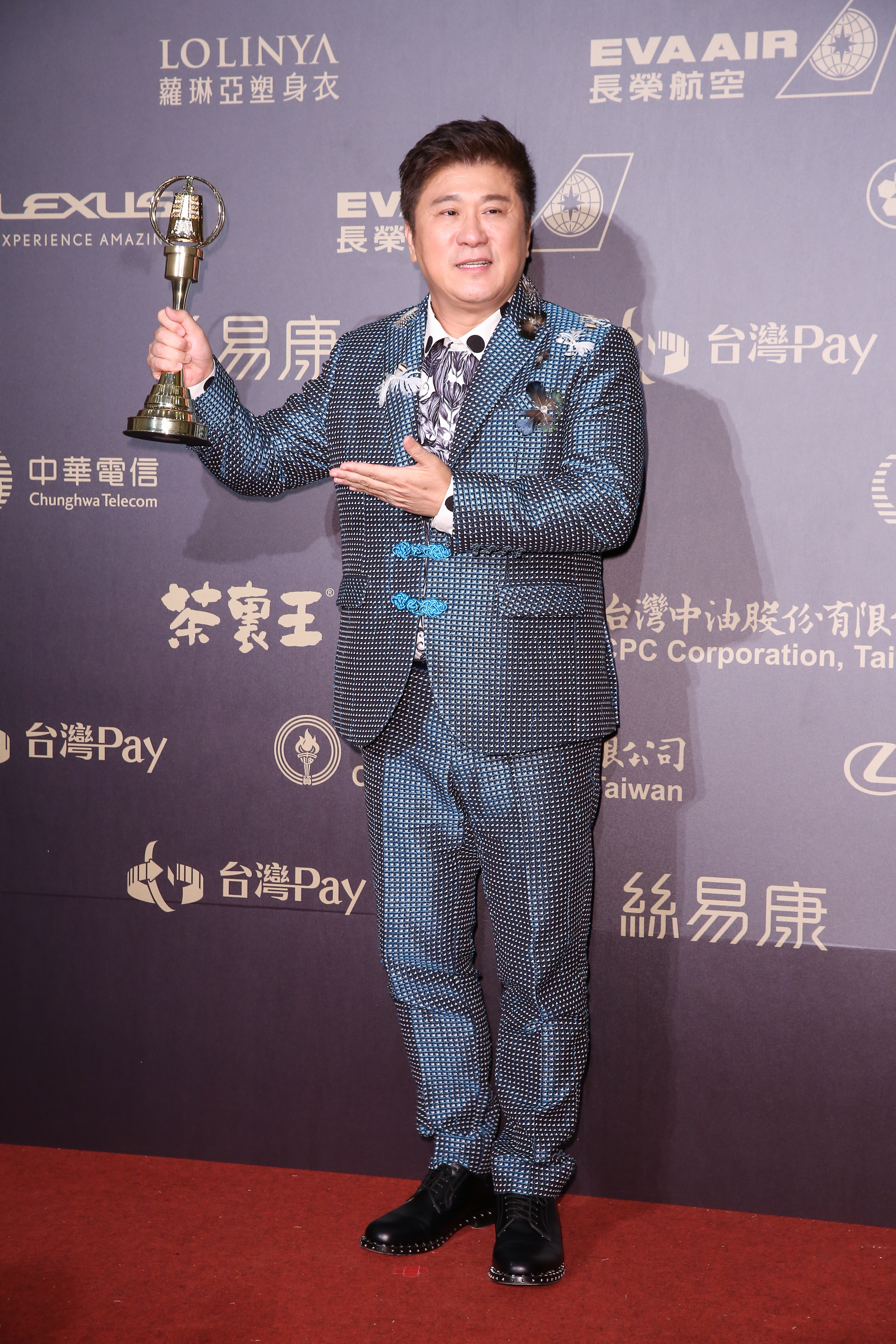 胡瓜主持《綜藝大集合》是長青節目，他的主持風格深受許多觀眾喜愛。