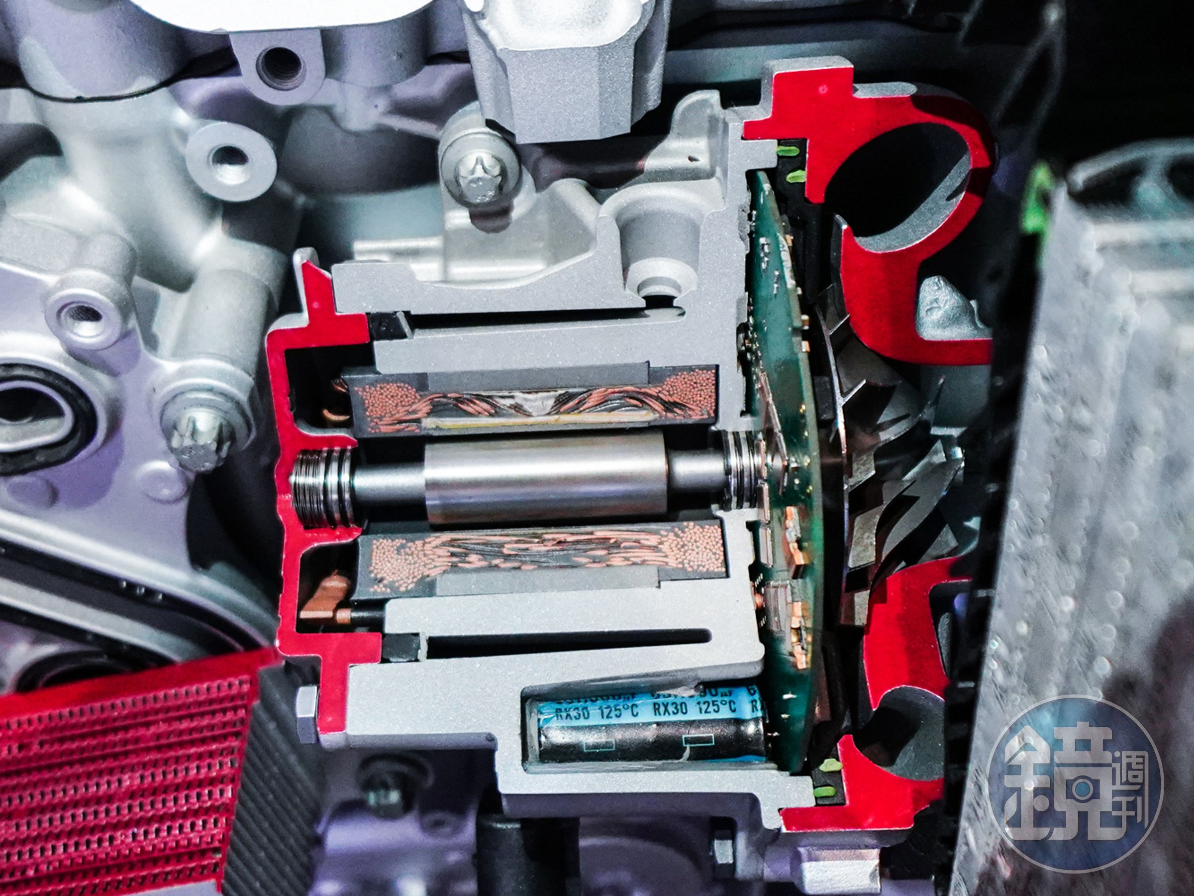 M256 EQ Boost引擎所以使用的電子渦輪實體剖面模型。