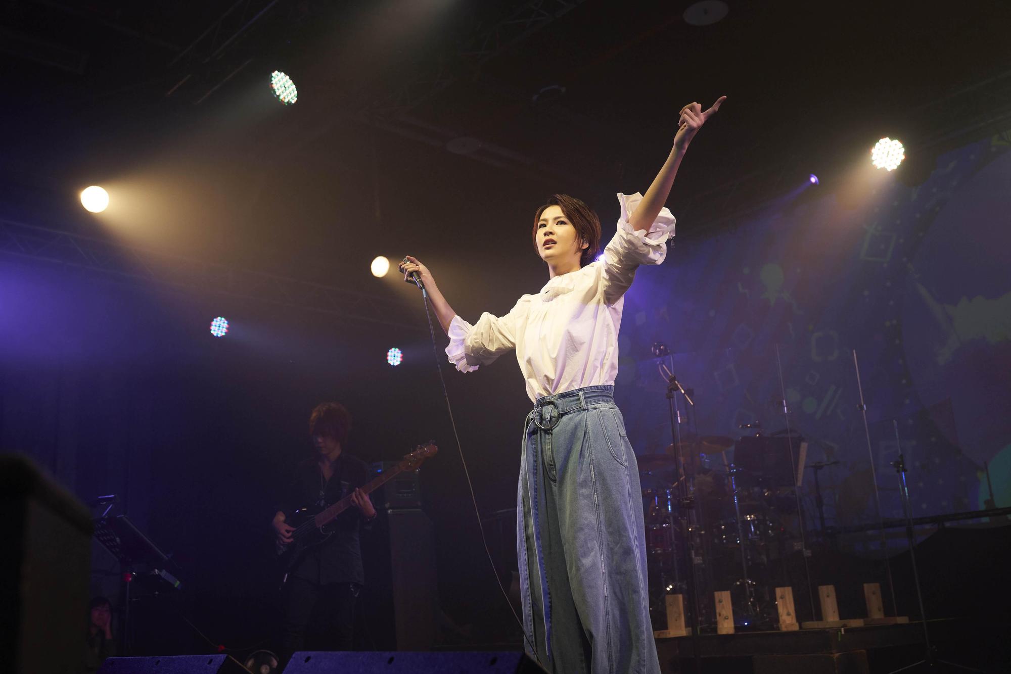 曾沛慈7日在台北舉辦演唱會，除了自己的作品，也唱了孫燕姿、Hebe、林宥嘉等人的作品。（亞神音樂提供）