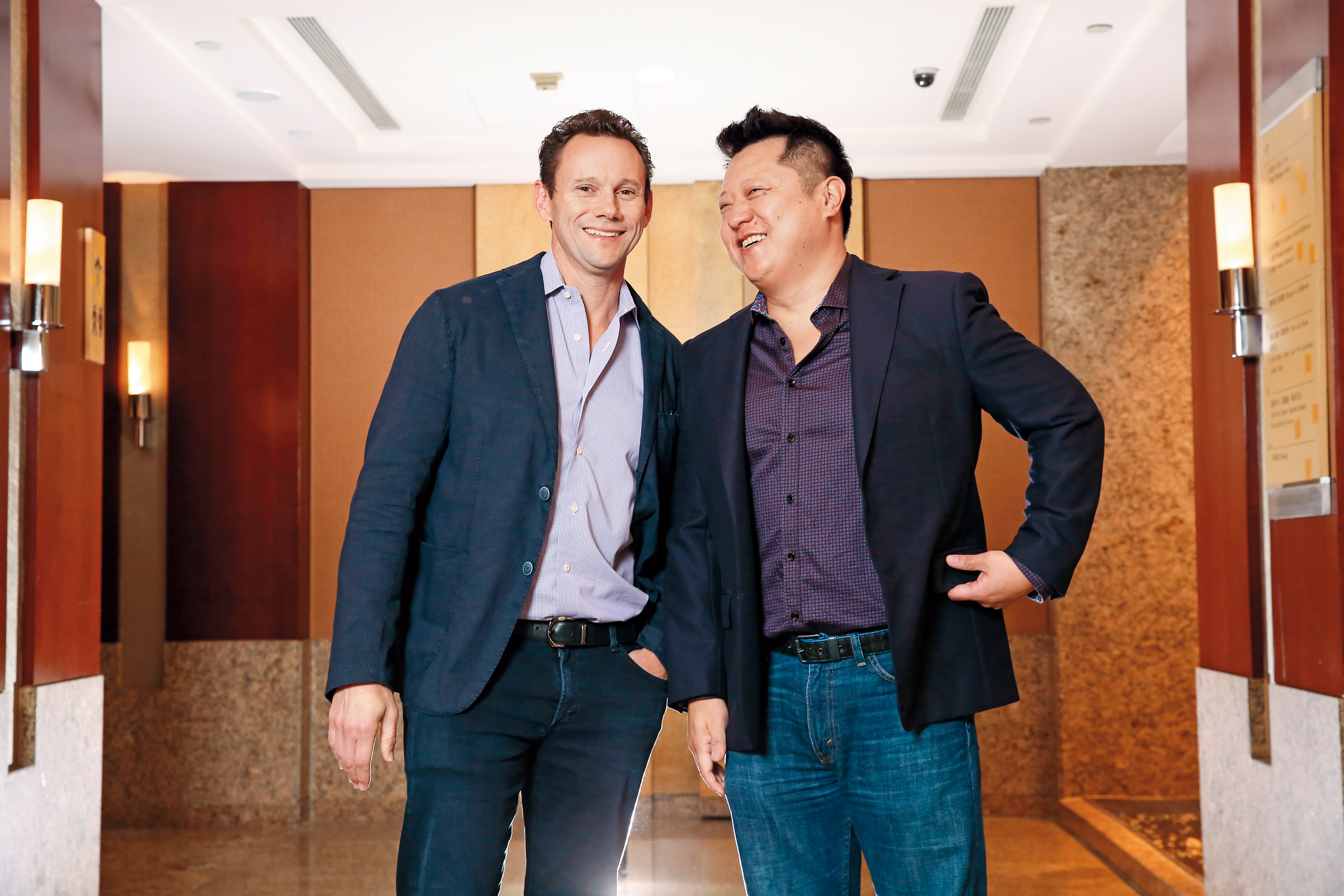 革命工作室執行長文斯托提諾（左），李鼎傳媒創辦人李威達，應台北市電影委員會邀請，前來台北電影學院舉辦講座，分享他們長年對於中國電影市場的心得。