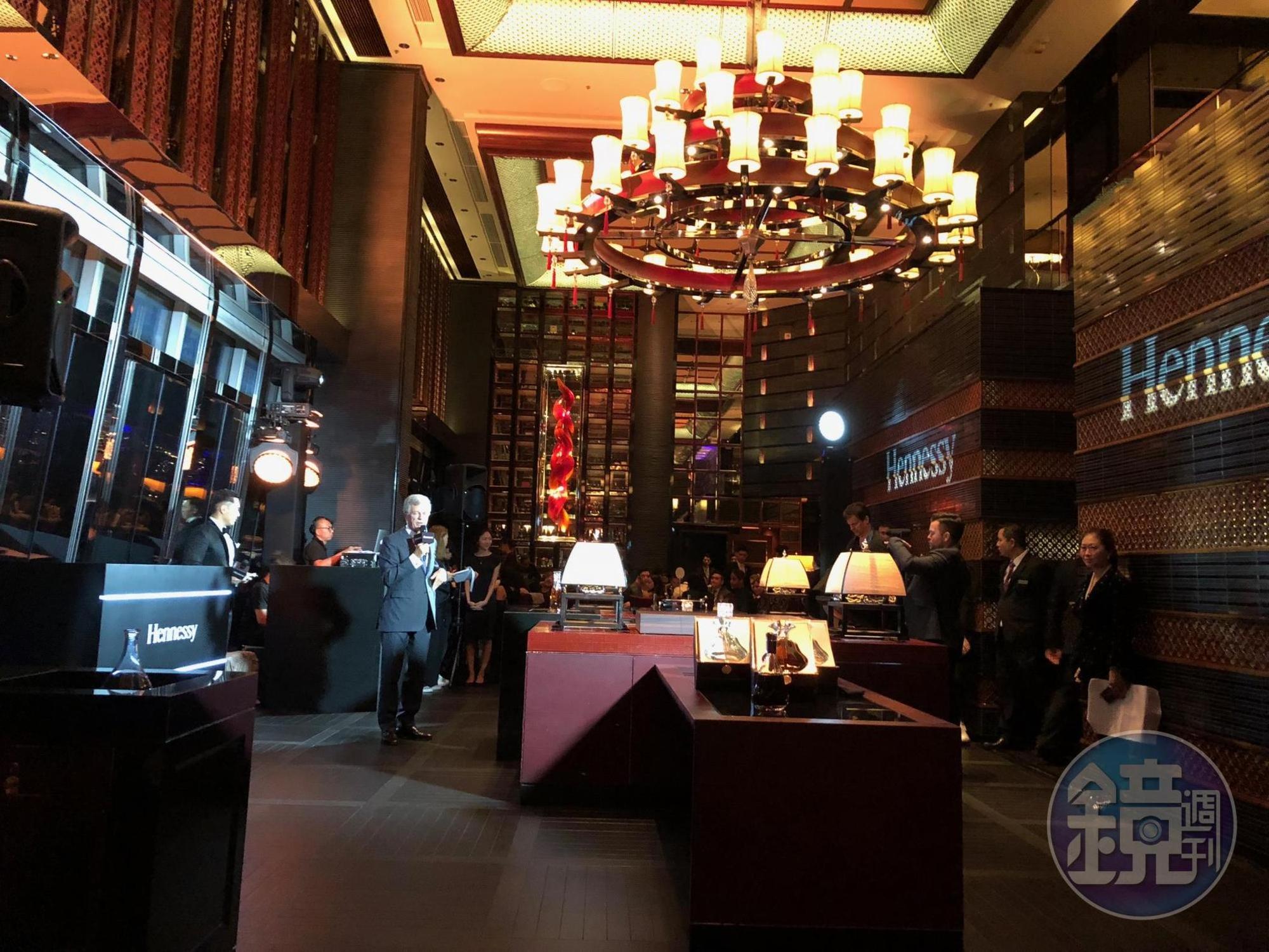 9月底在香港米其林二星餐廳「天龍軒」舉辦的軒尼詩餐會，將粵菜與干邑互相搭配的特性發揮到極致。